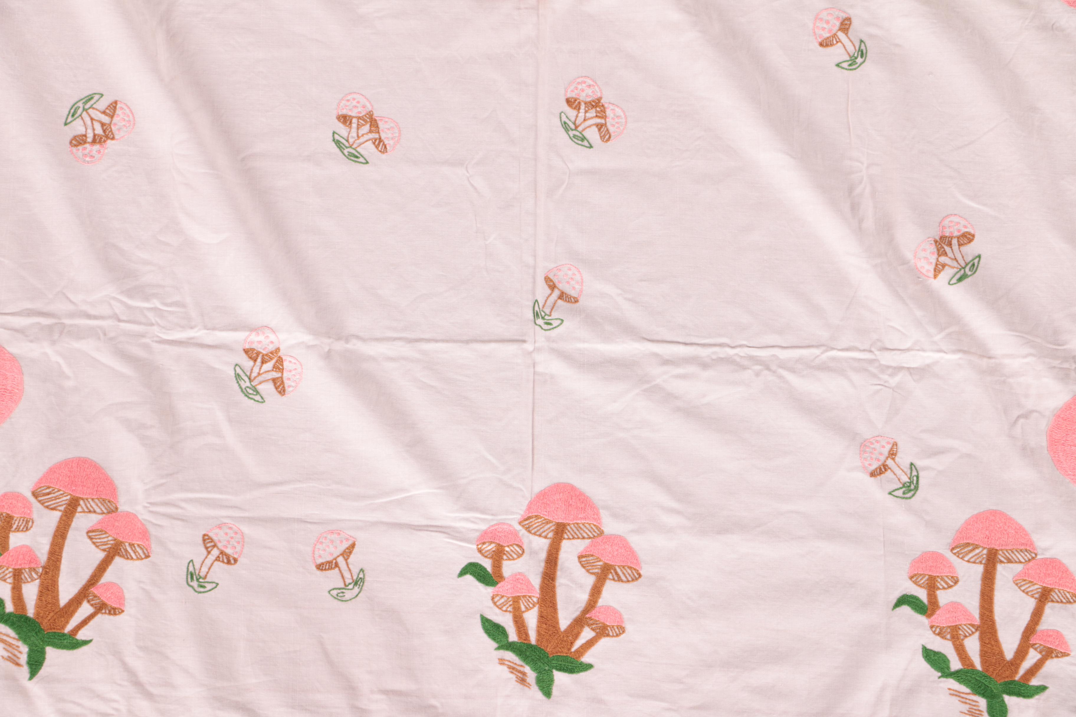 Vintage Mushroom Tablecloth and Napkins
