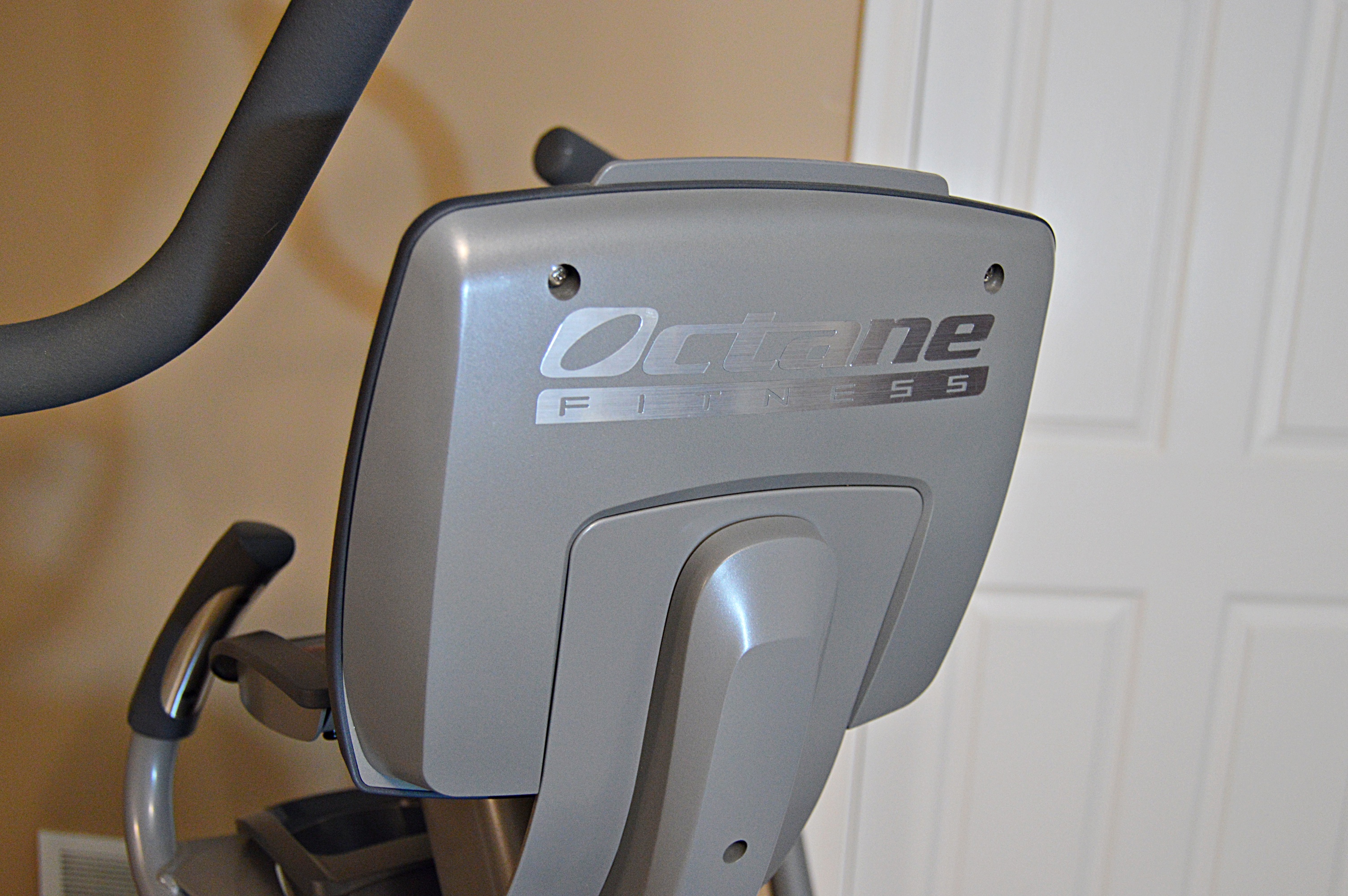 Octane Fitness Q37c/Q37ci Elliptical Cross Circuit Machine