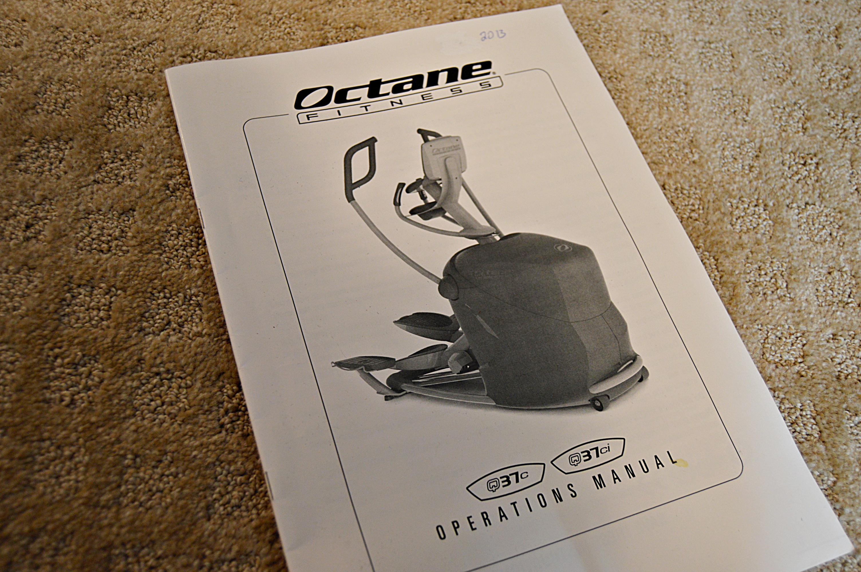 Octane Fitness Q37c/Q37ci Elliptical Cross Circuit Machine