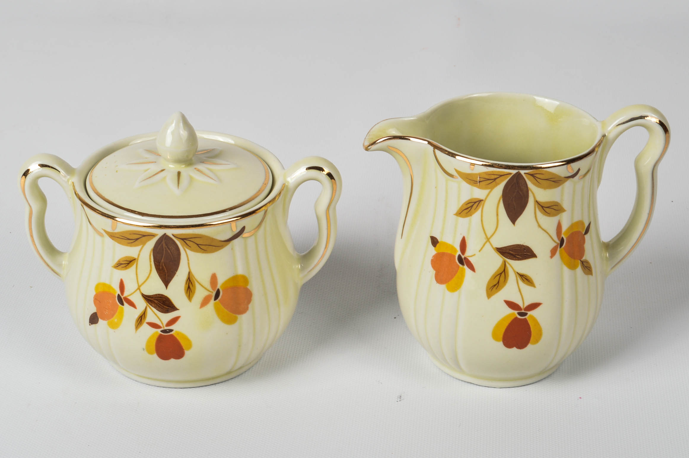Hall's  "Autumn Leaf" Five Piece Tableware Collection