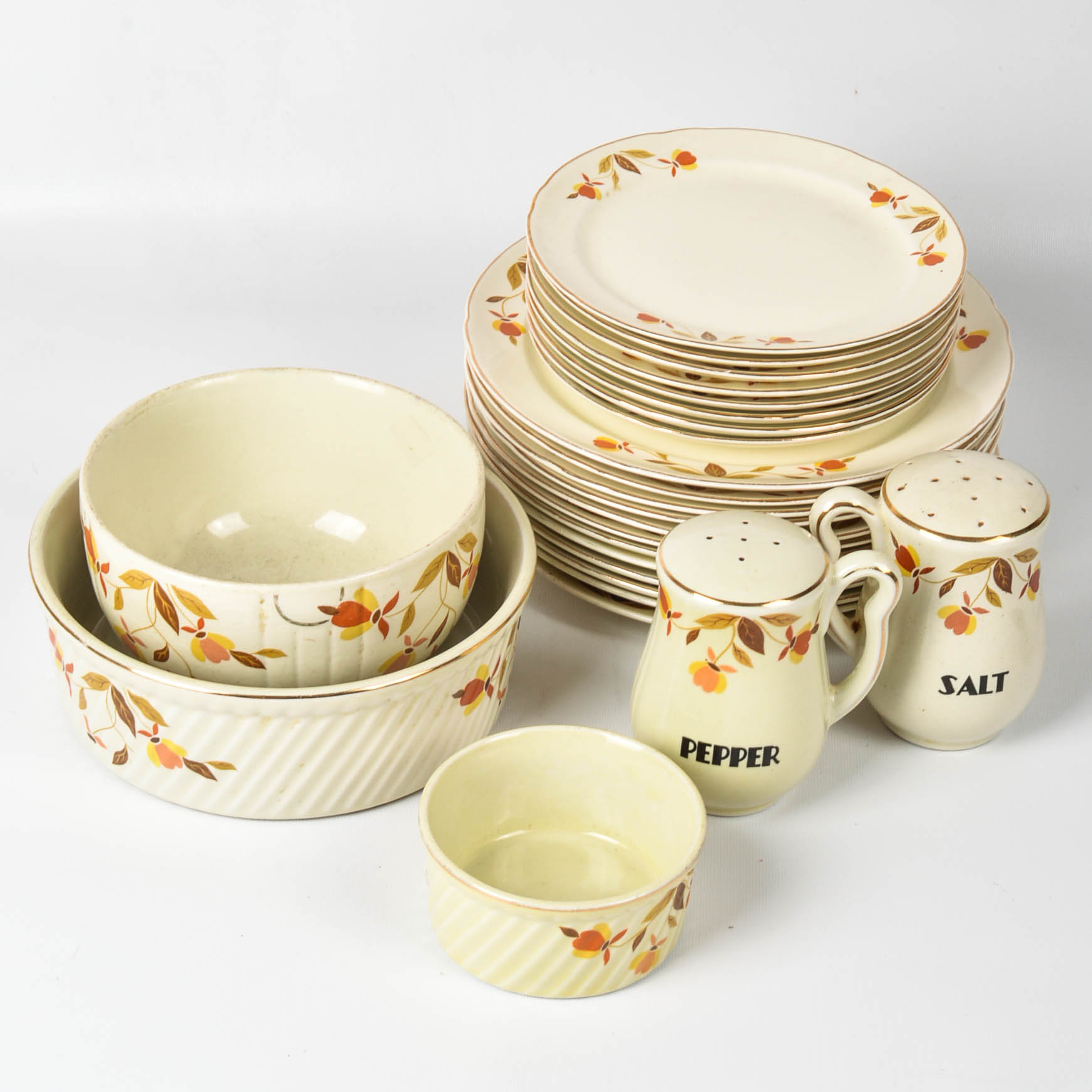 Hall's "Autumn Leaf" Dinnerware