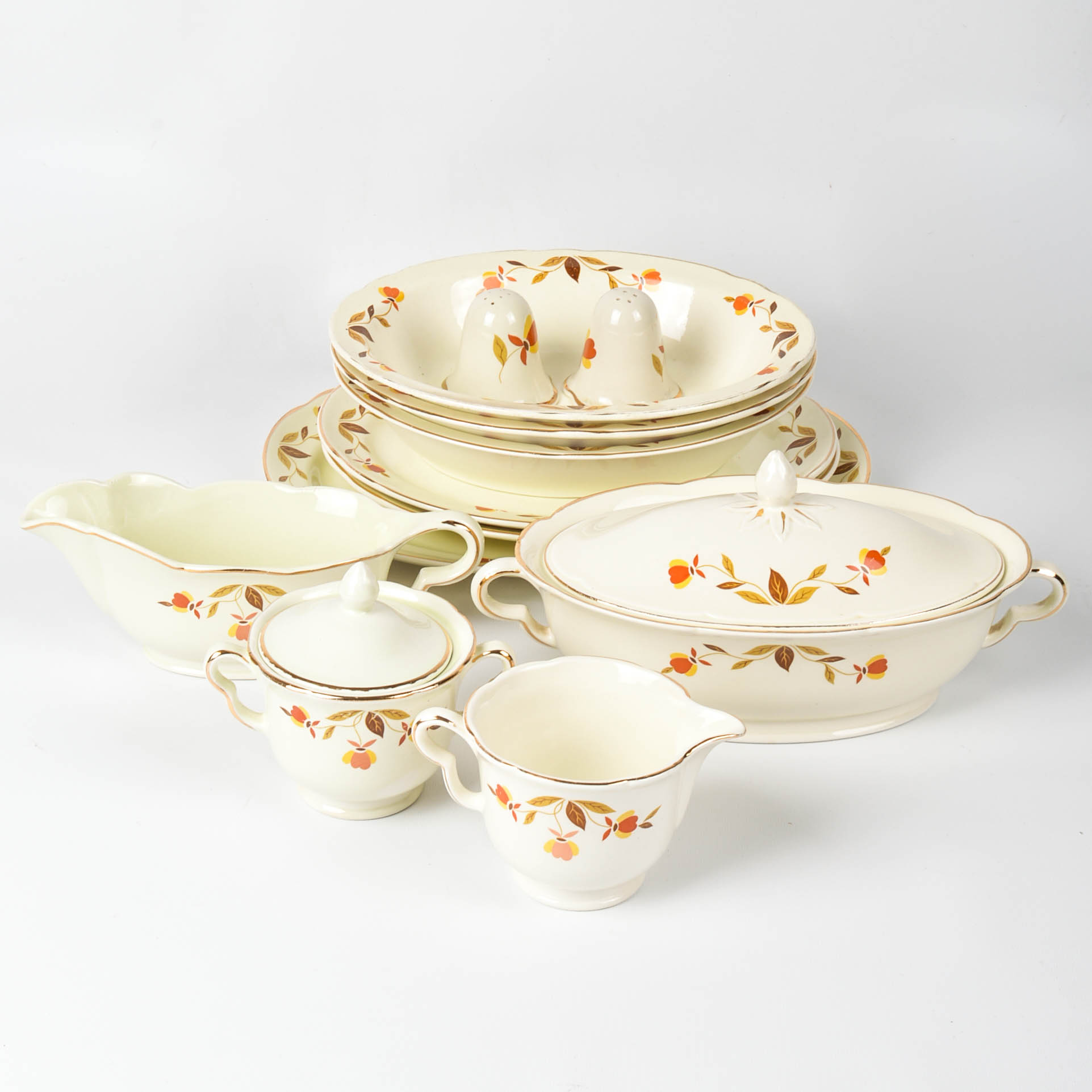 Hall China's  "Autumn Leaf" Tableware
