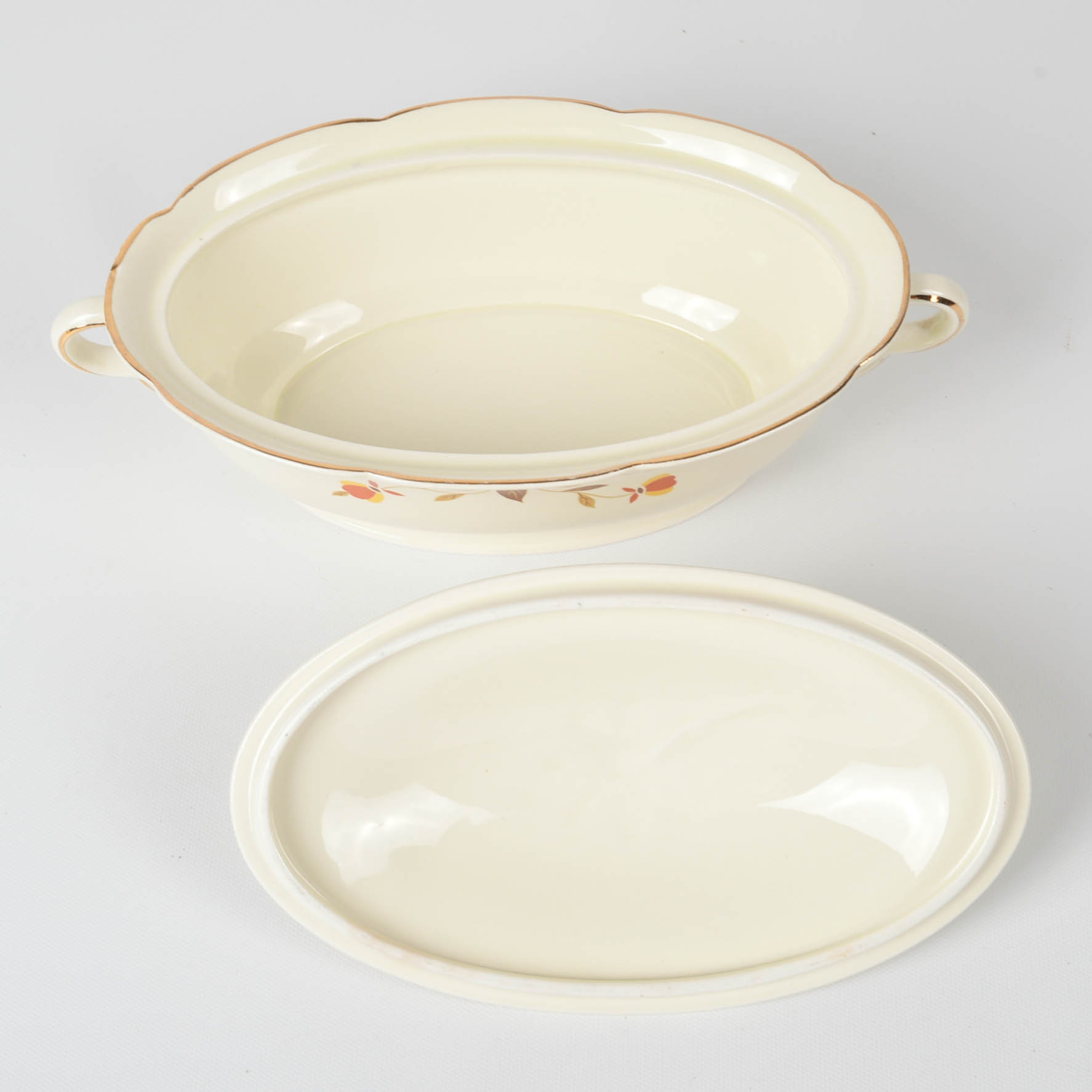 Hall China's  "Autumn Leaf" Tableware