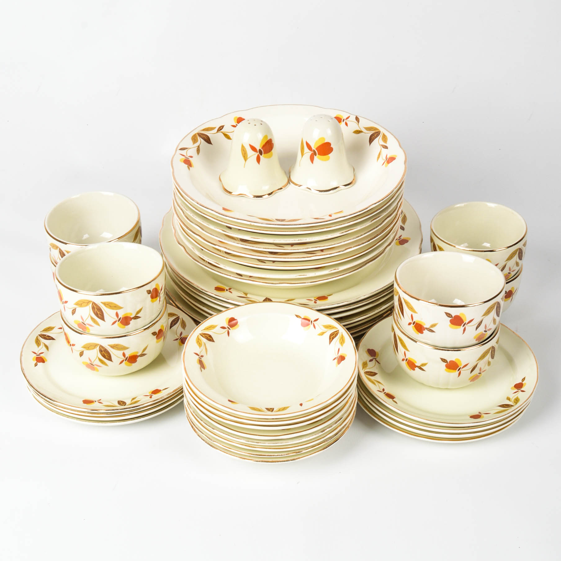 Hall's "Autumn Leaf" Dinnerware