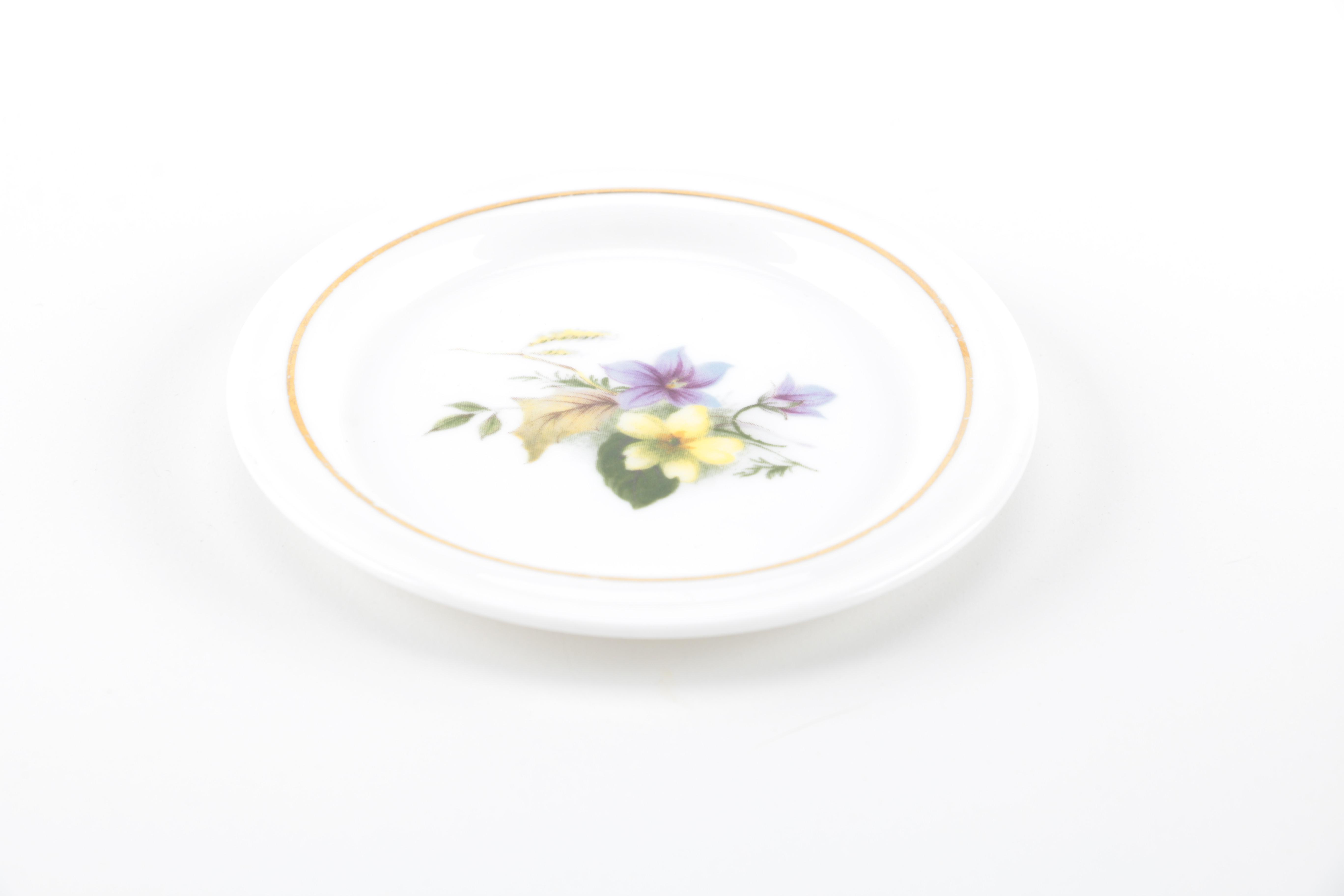 Oakley China Teacups and Saucers