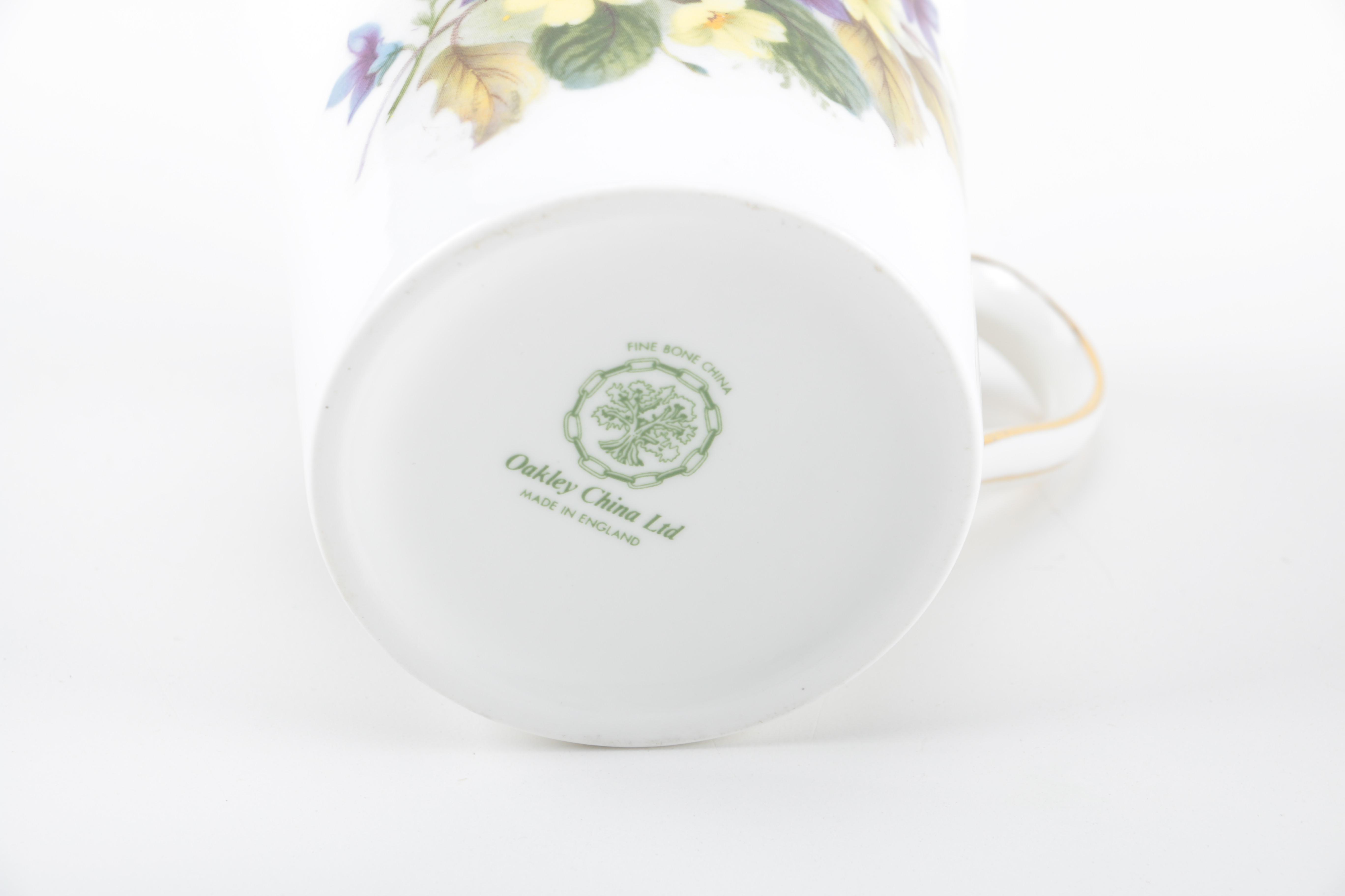 Oakley China Teacups and Saucers