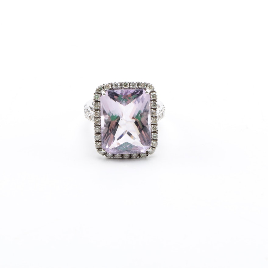 18K White Gold Pale Amethyst and Diamond Ring