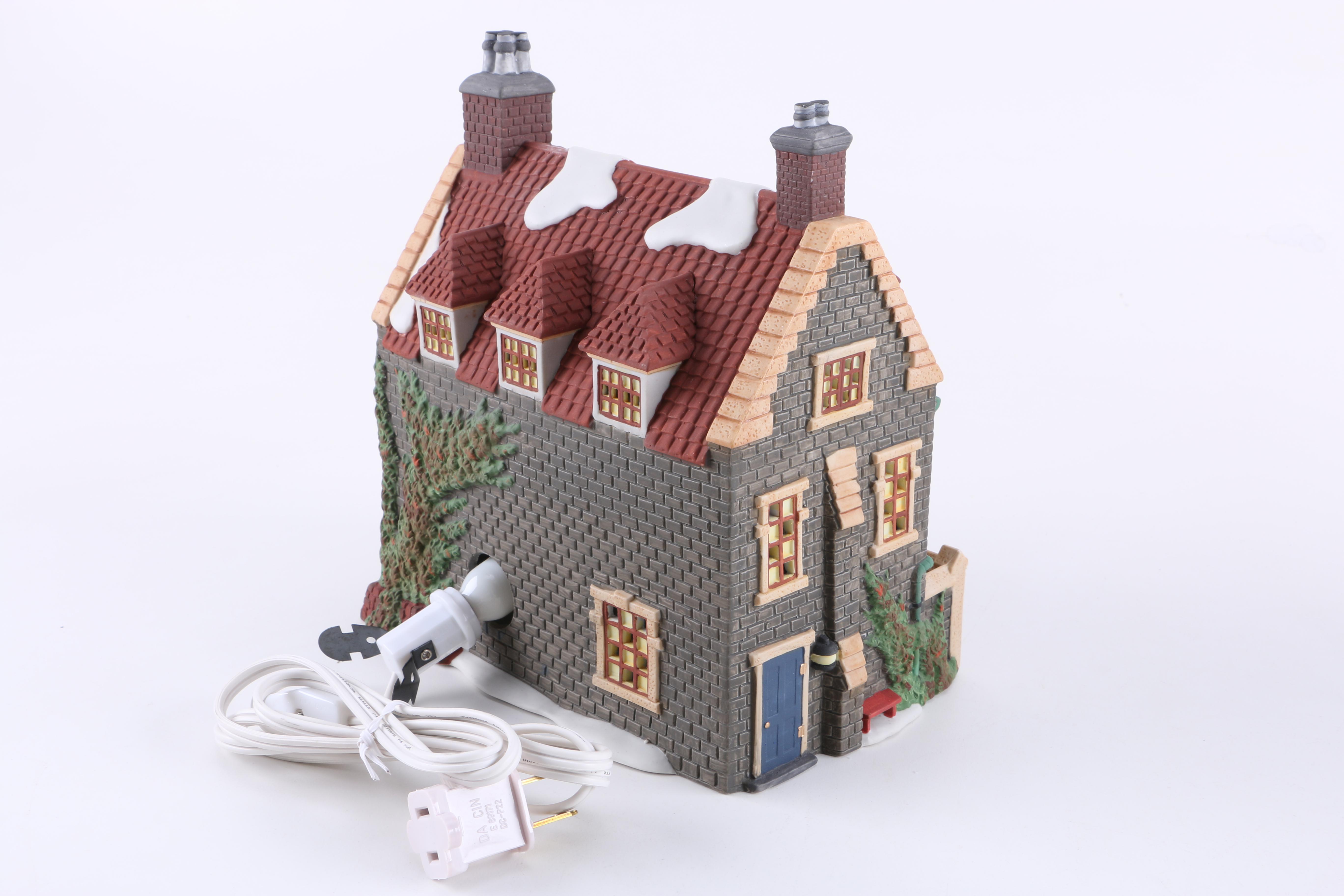 Department 56 Dickens' Village Christmas Decor