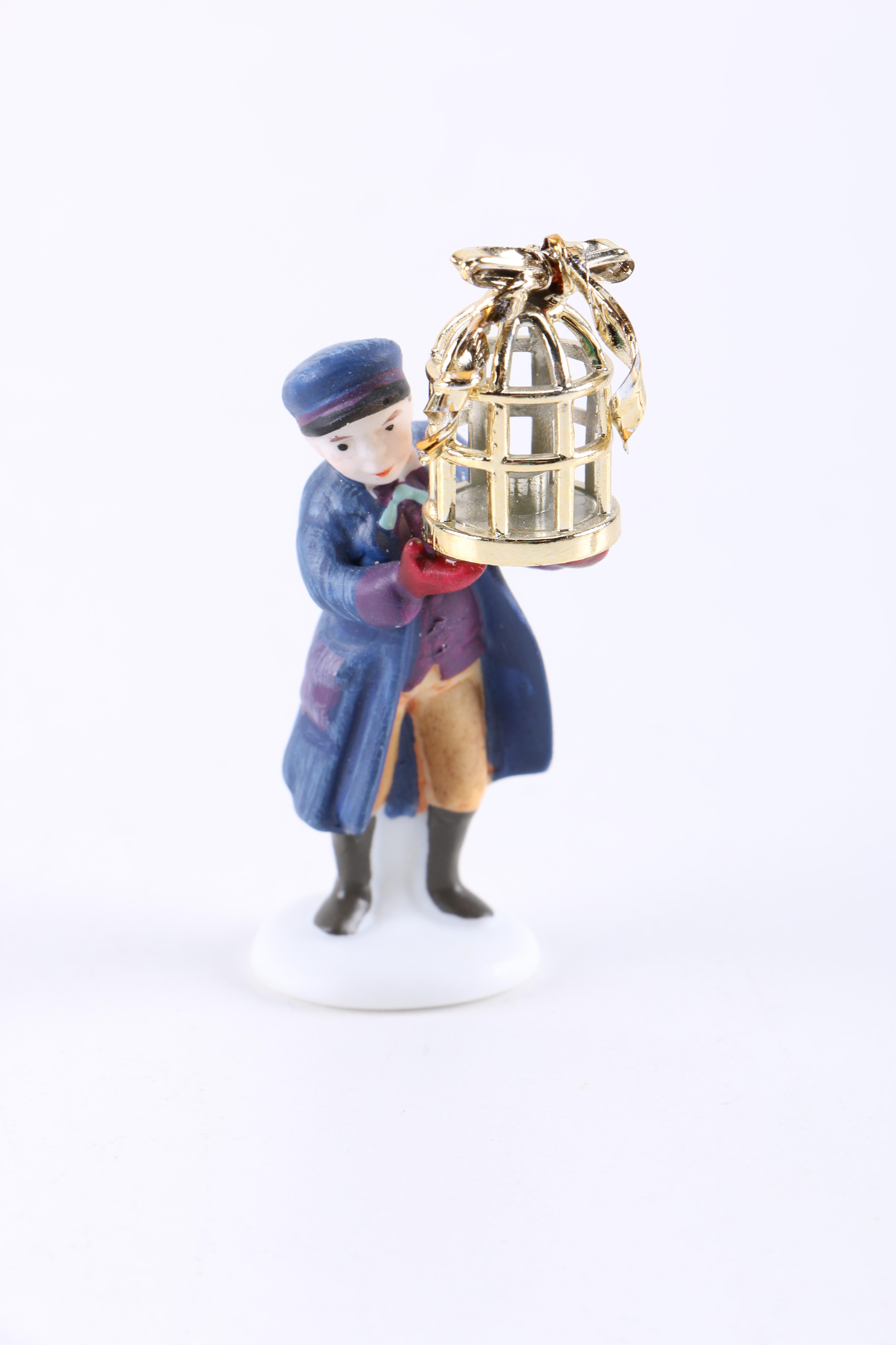 Department 56 Dickens' Village Christmas Decor