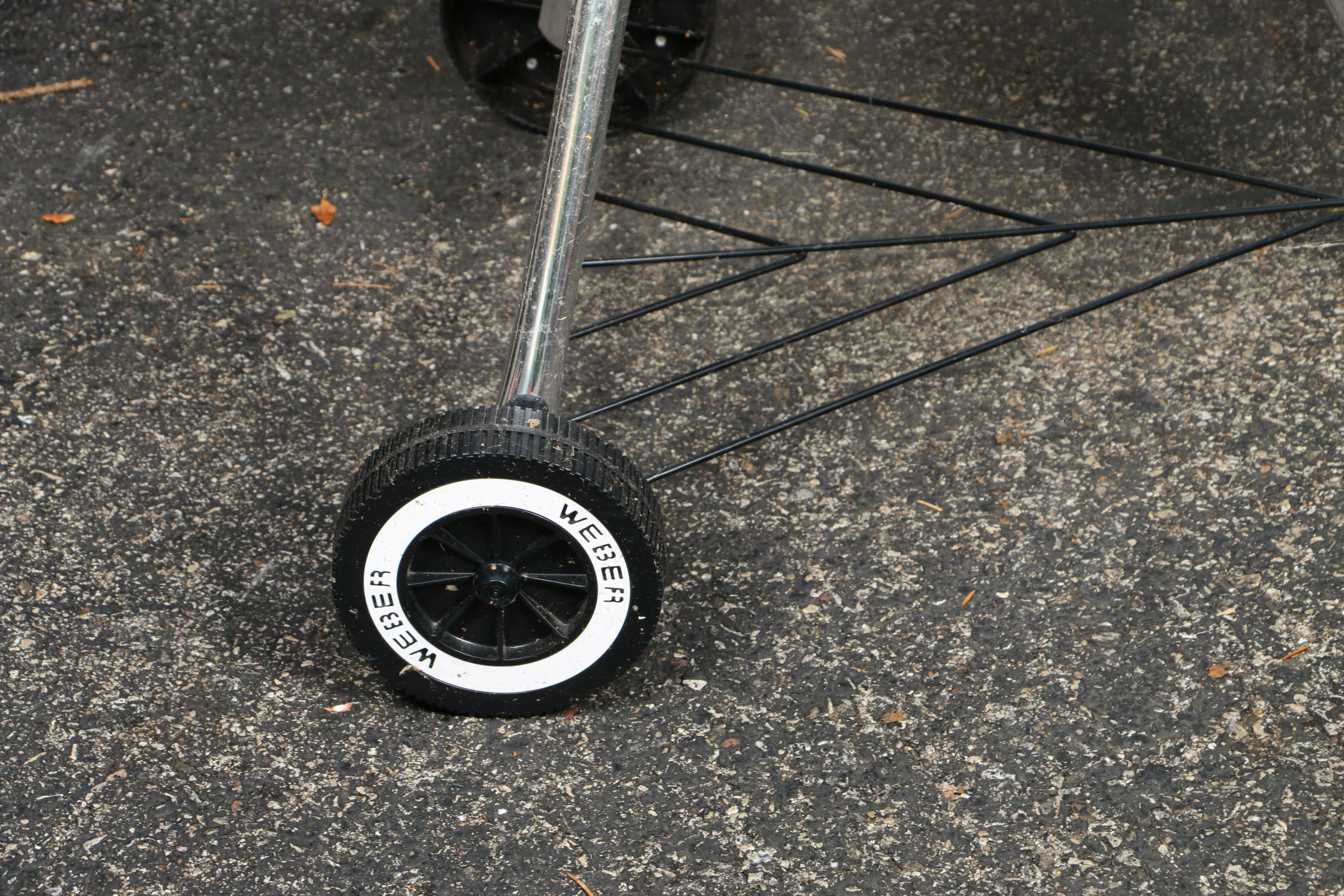 Weber "Kraft Cheese" Kettle Grill