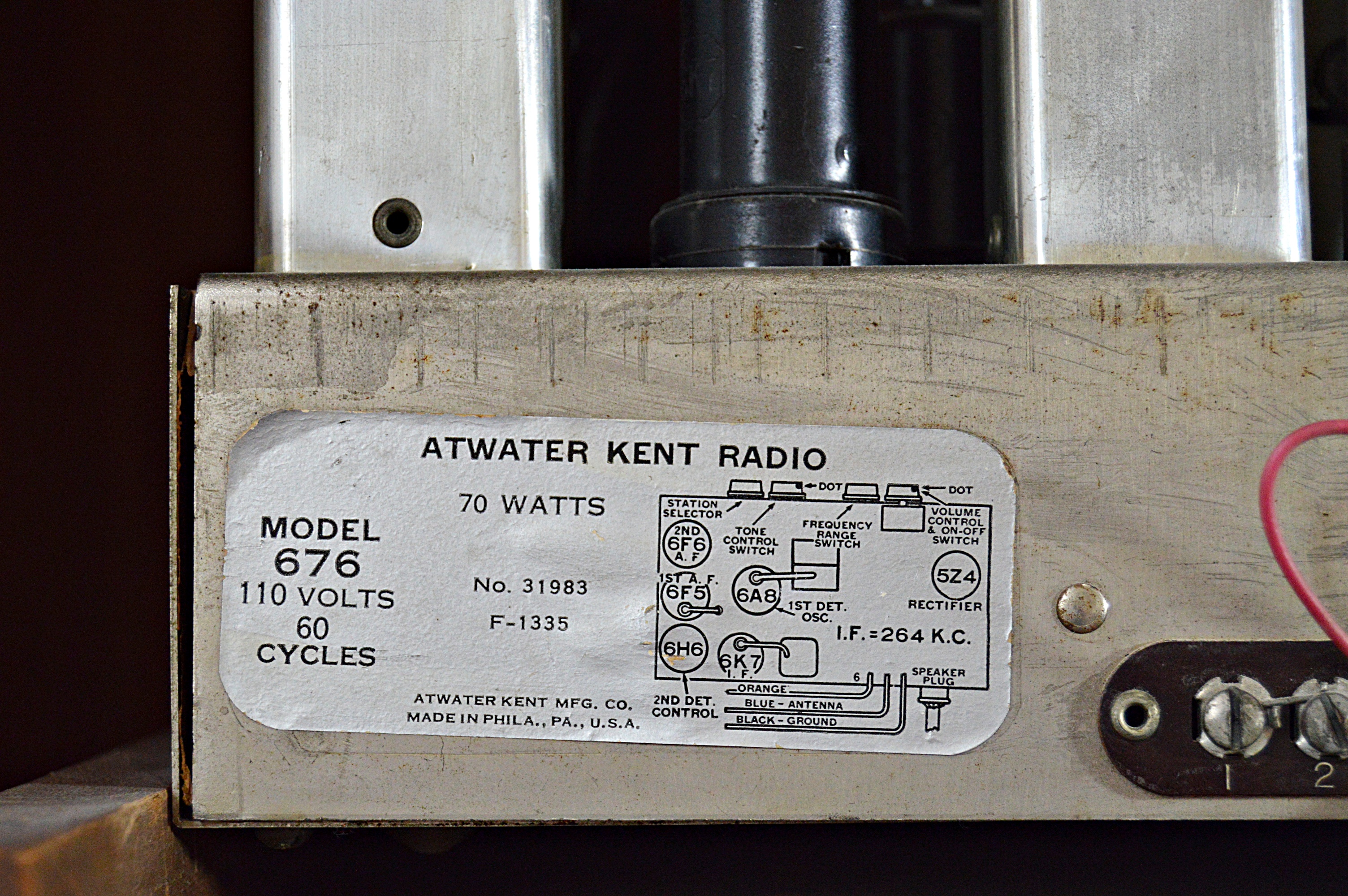 Pre-WWII Art Deco Atwater Kent Floor Radio Model 676