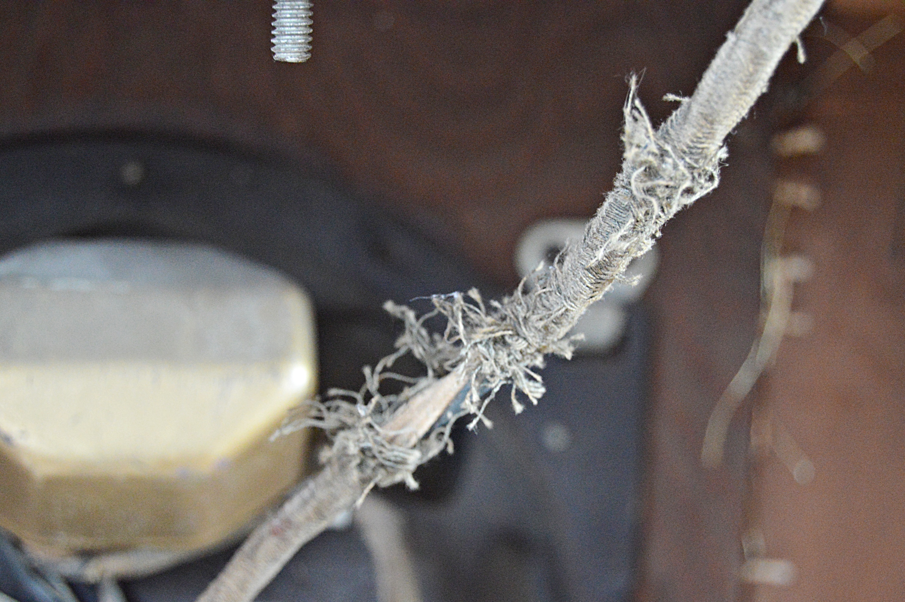 Pre-WWII Art Deco Atwater Kent Floor Radio Model 676