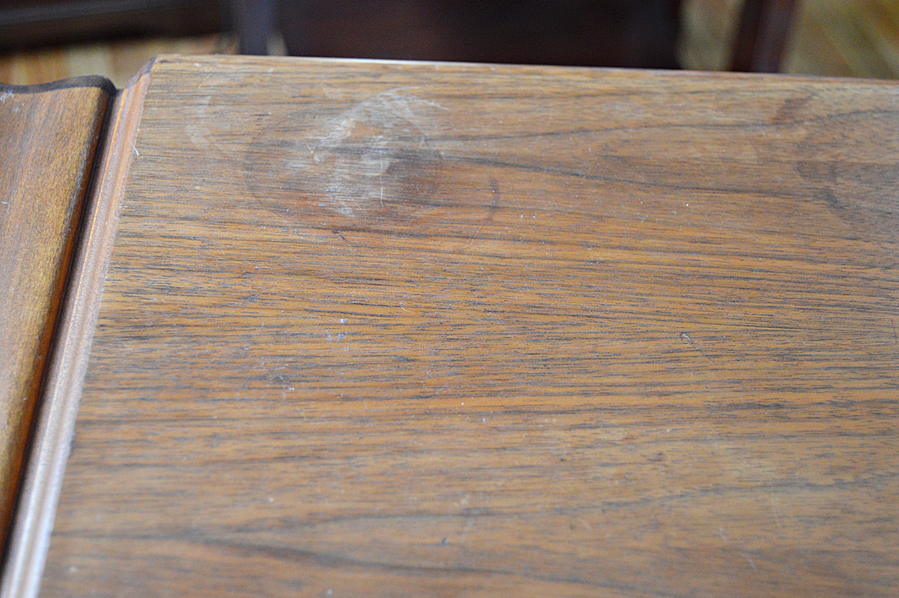 Pre-WWII Art Deco Atwater Kent Floor Radio Model 676