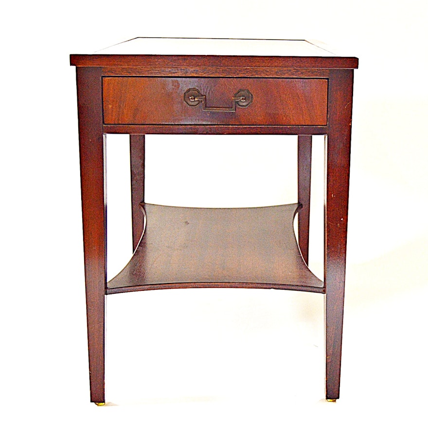 Vintage Hepplewhite Style Mahogany Side Table