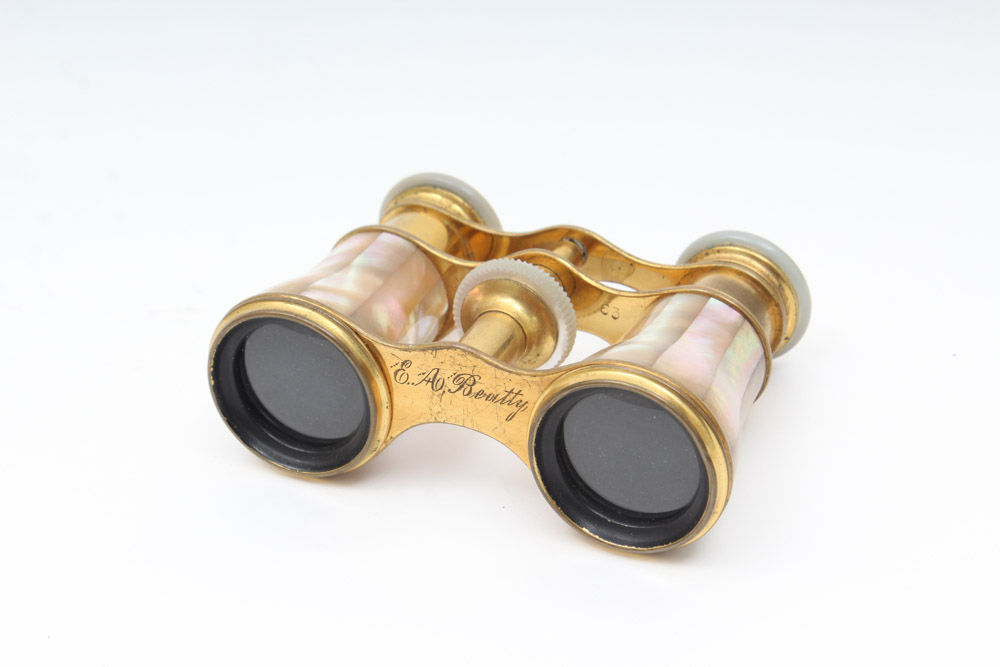 Antique Mother of Pearl Lemaire FI Paris Opera Glasses