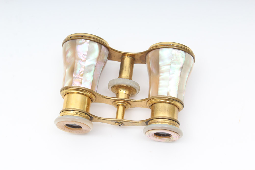 Antique Mother of Pearl Lemaire FI Paris Opera Glasses