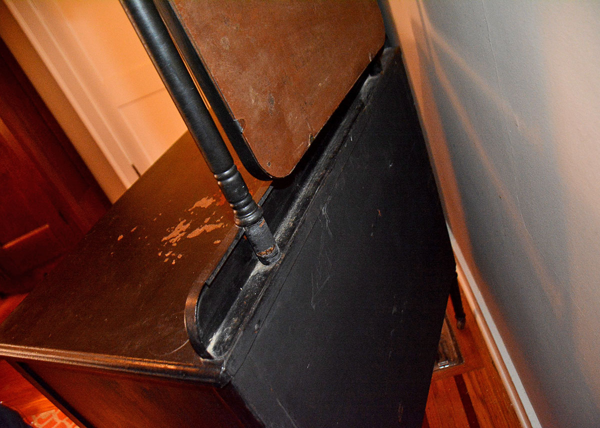 Vintage Painted Metal Chest of Drawers With Vanity Mirror