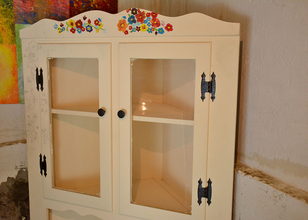 Vintage Corner Hutch