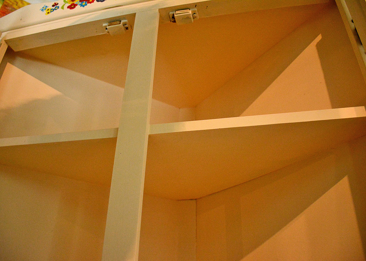 Vintage Corner Hutch