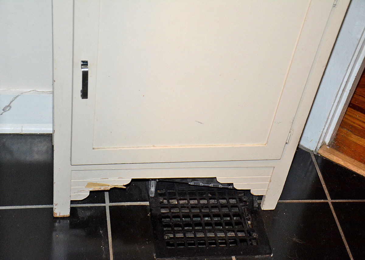 Vintage Art Deco Kitchen China Cabinet