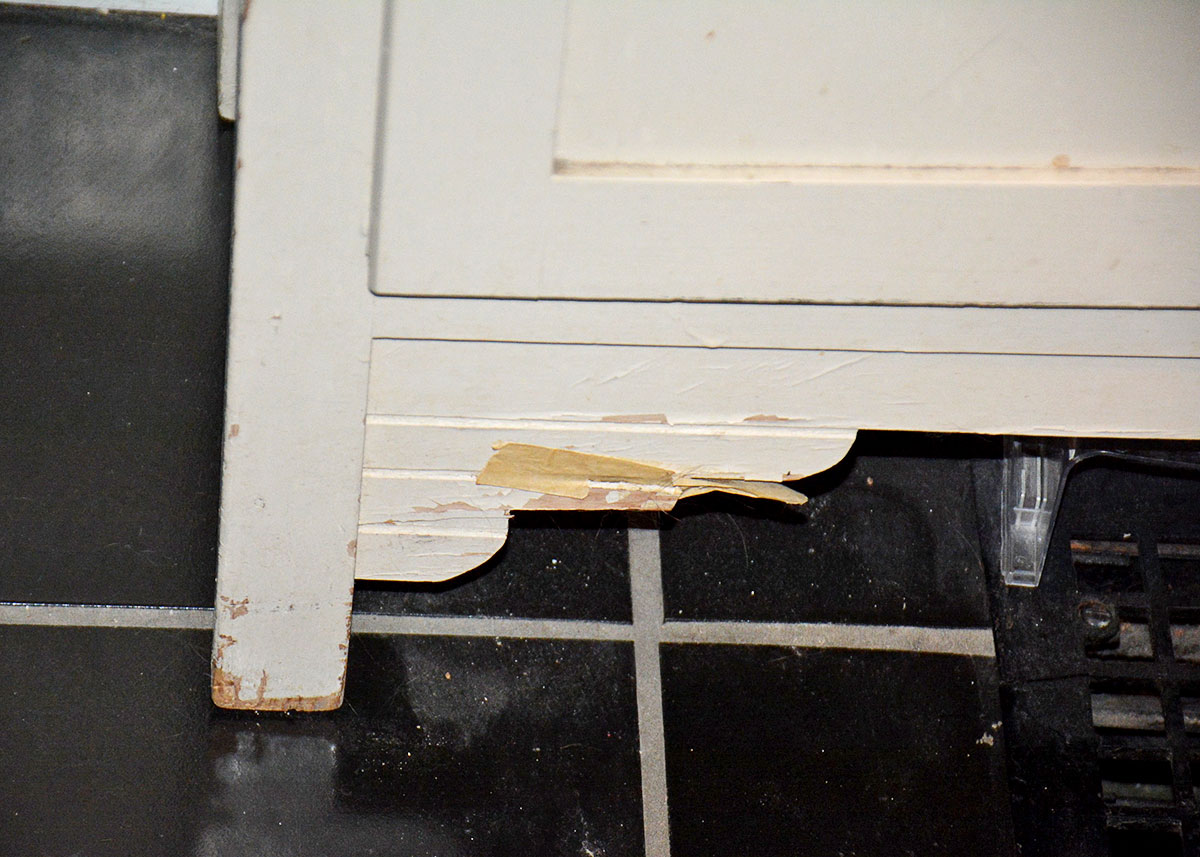 Vintage Art Deco Kitchen China Cabinet