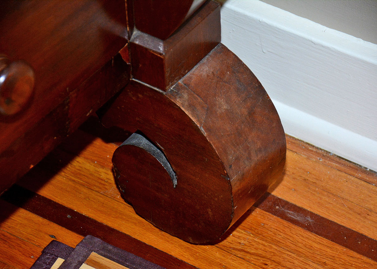 Antique Mahogany Empire Style Chest of Drawers, c. 1840