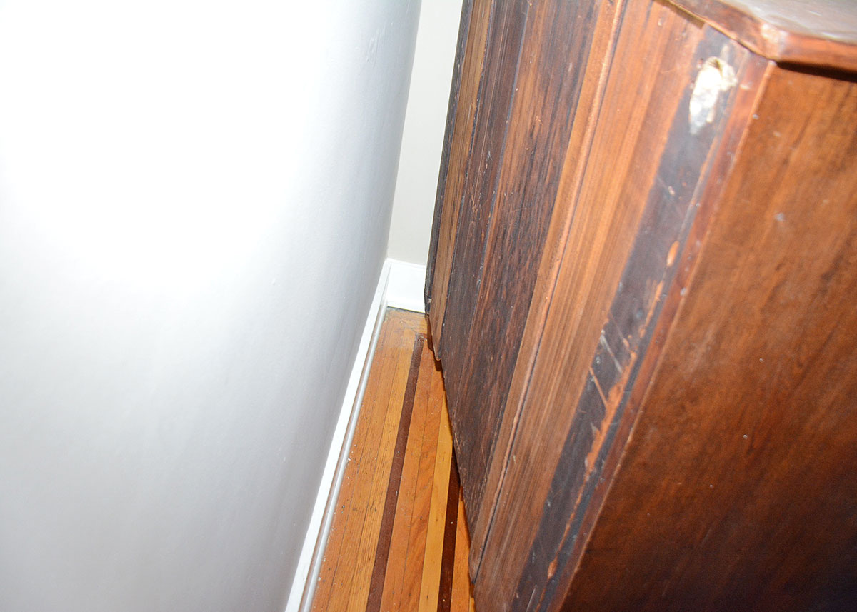 Antique Mahogany Empire Style Chest of Drawers, c. 1840