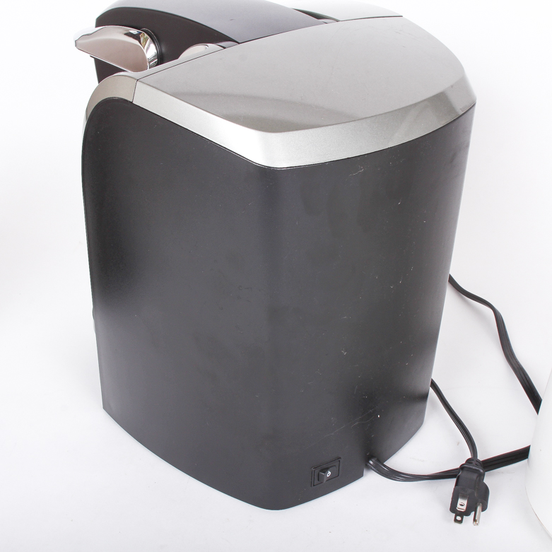 Keurig and Hamilton Coffee Makers