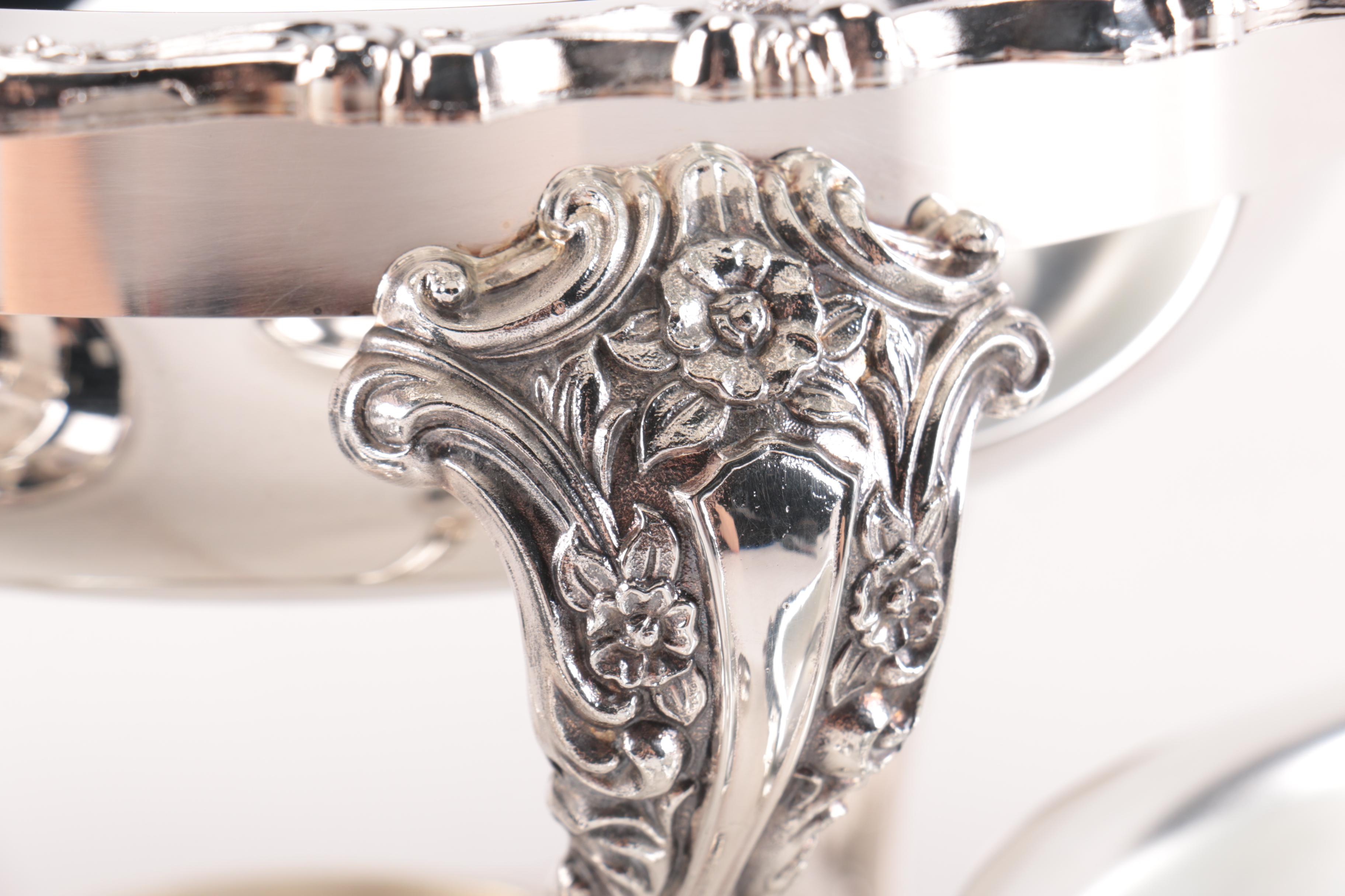 Oneida Serveware With Additional Items