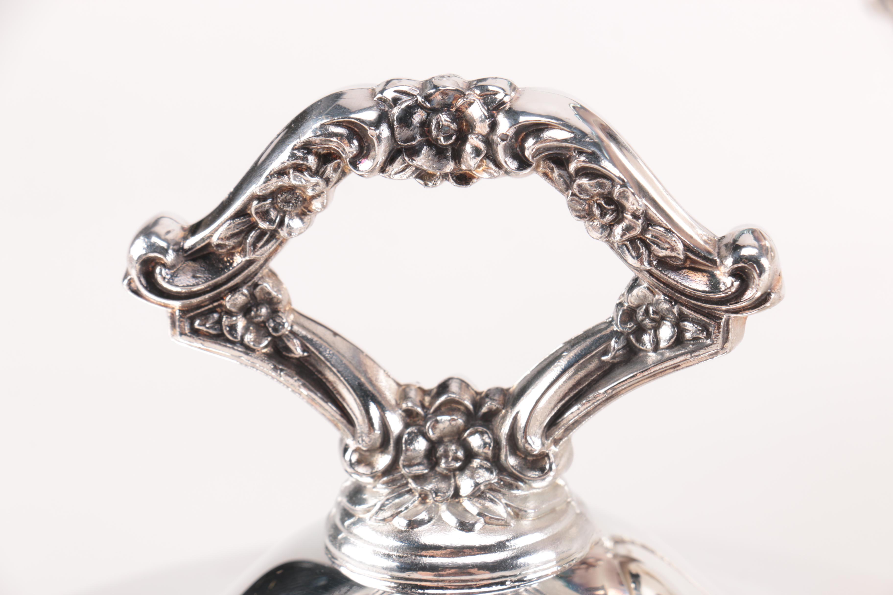 Oneida Serveware With Additional Items