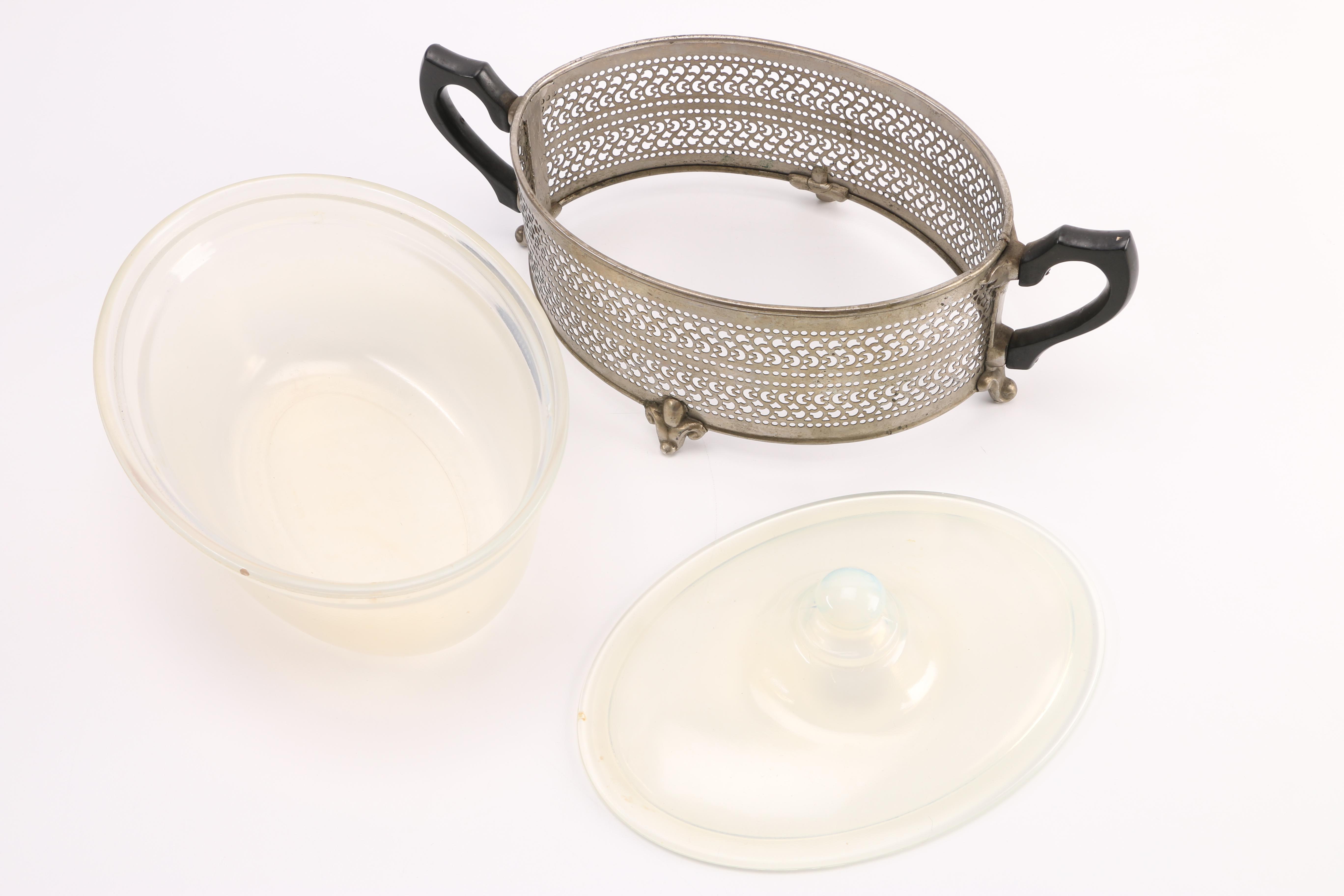 Glass Cookware Including Vintage Fry Pearl Ovenglass