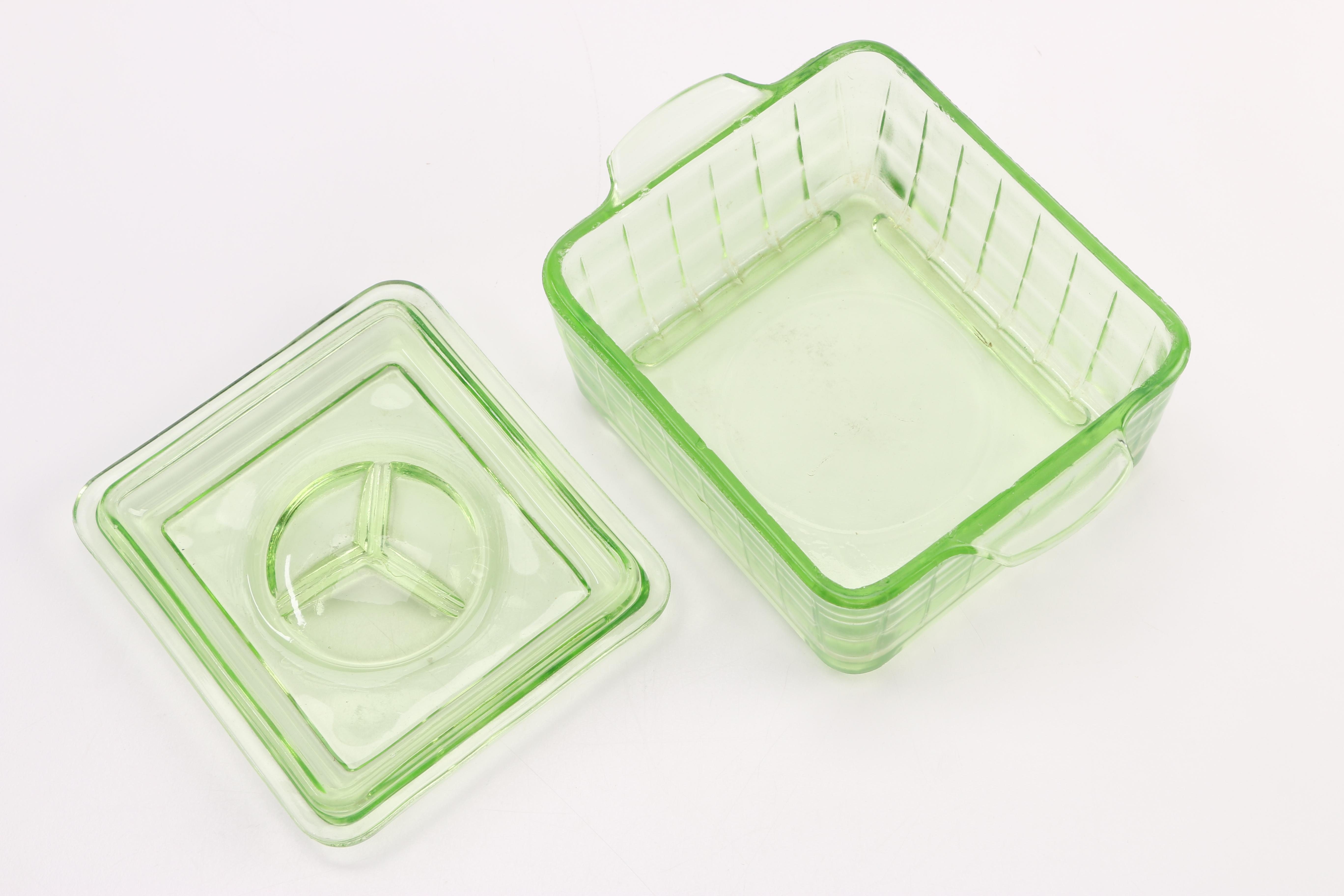 Glass Cookware Including Vintage Fry Pearl Ovenglass