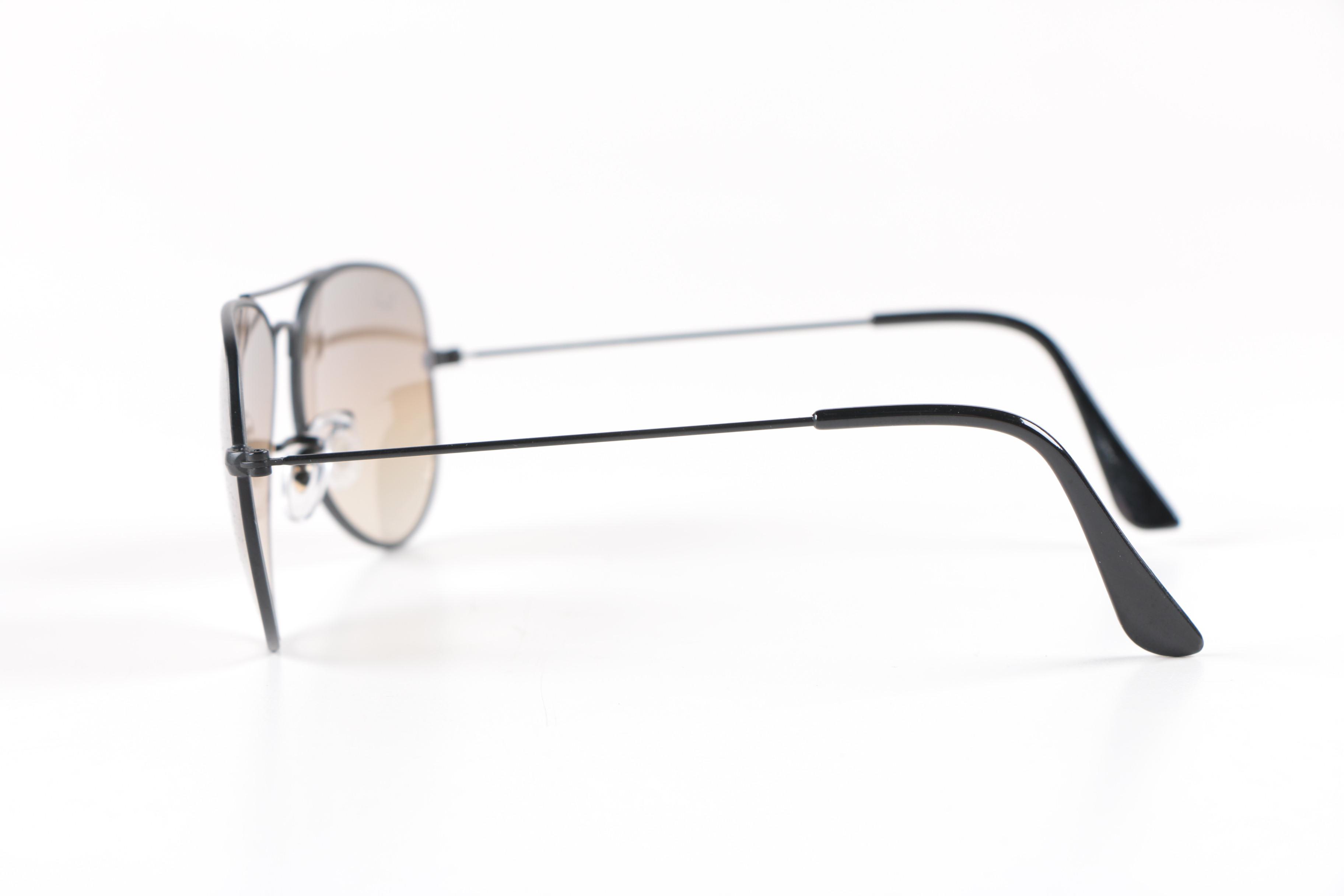 Ray-Ban Matte Metal Aviators