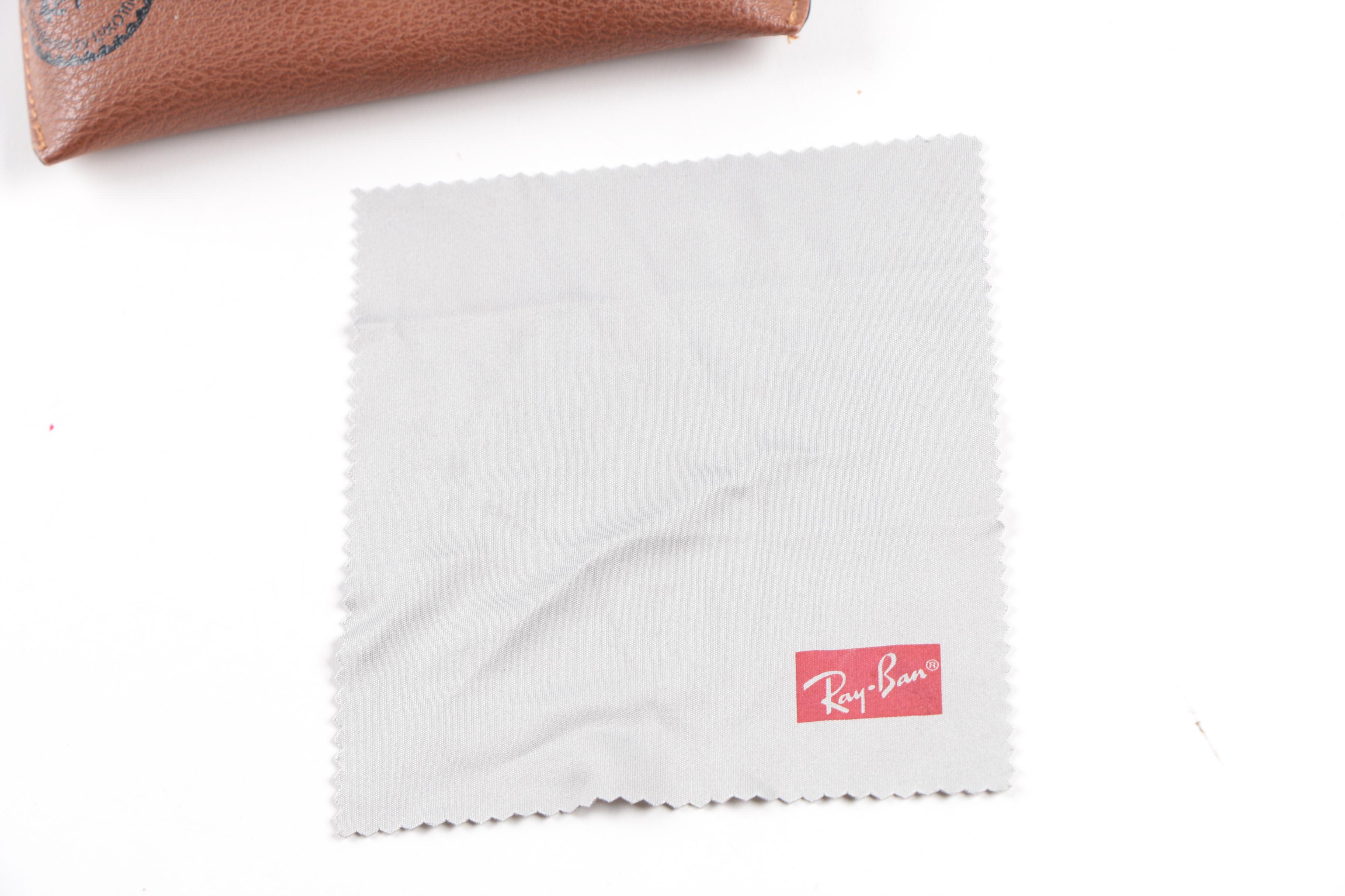 Ray-Ban Matte Metal Aviators