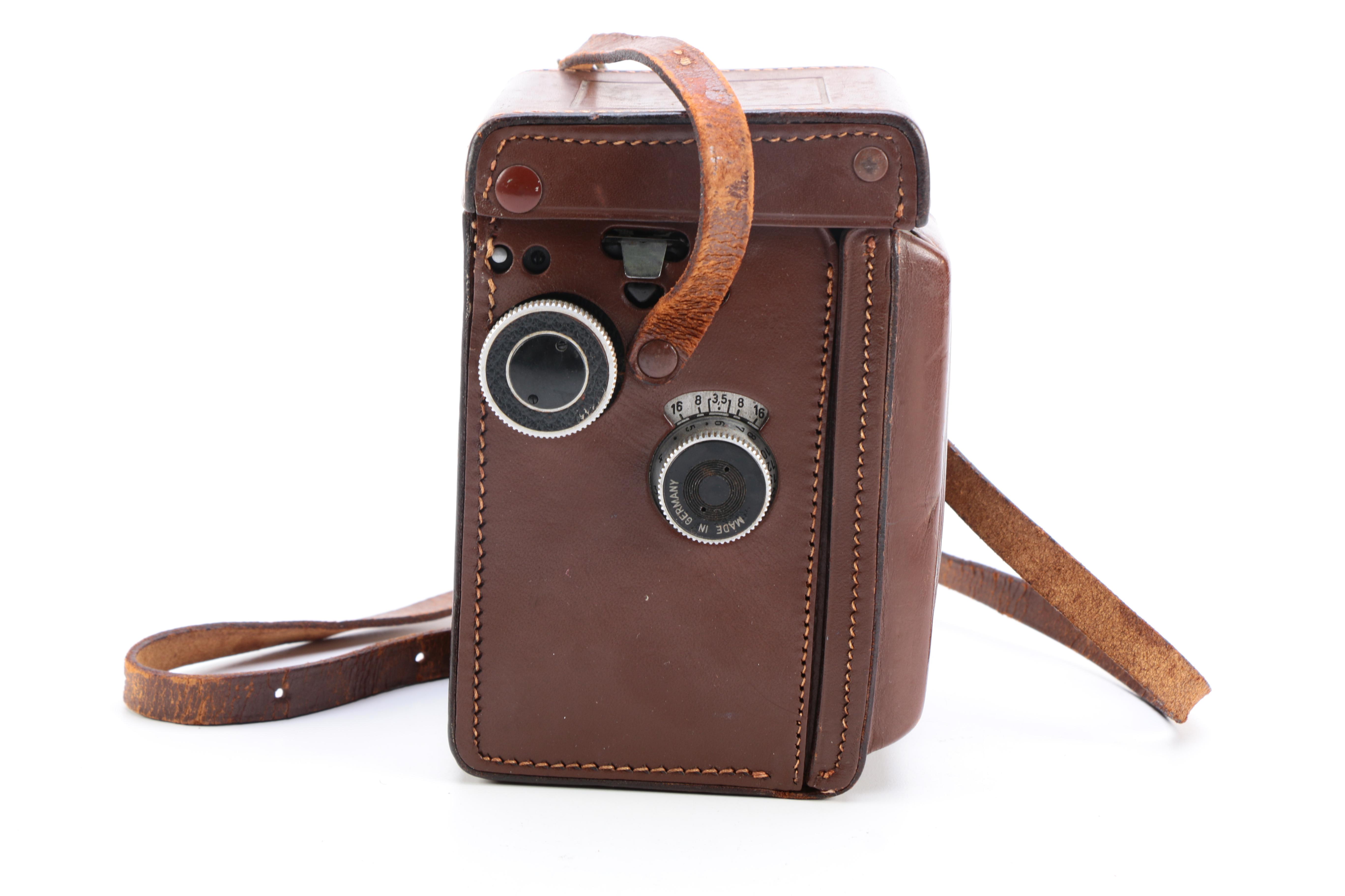 Vintage Rolleicord Camera and Leather Case