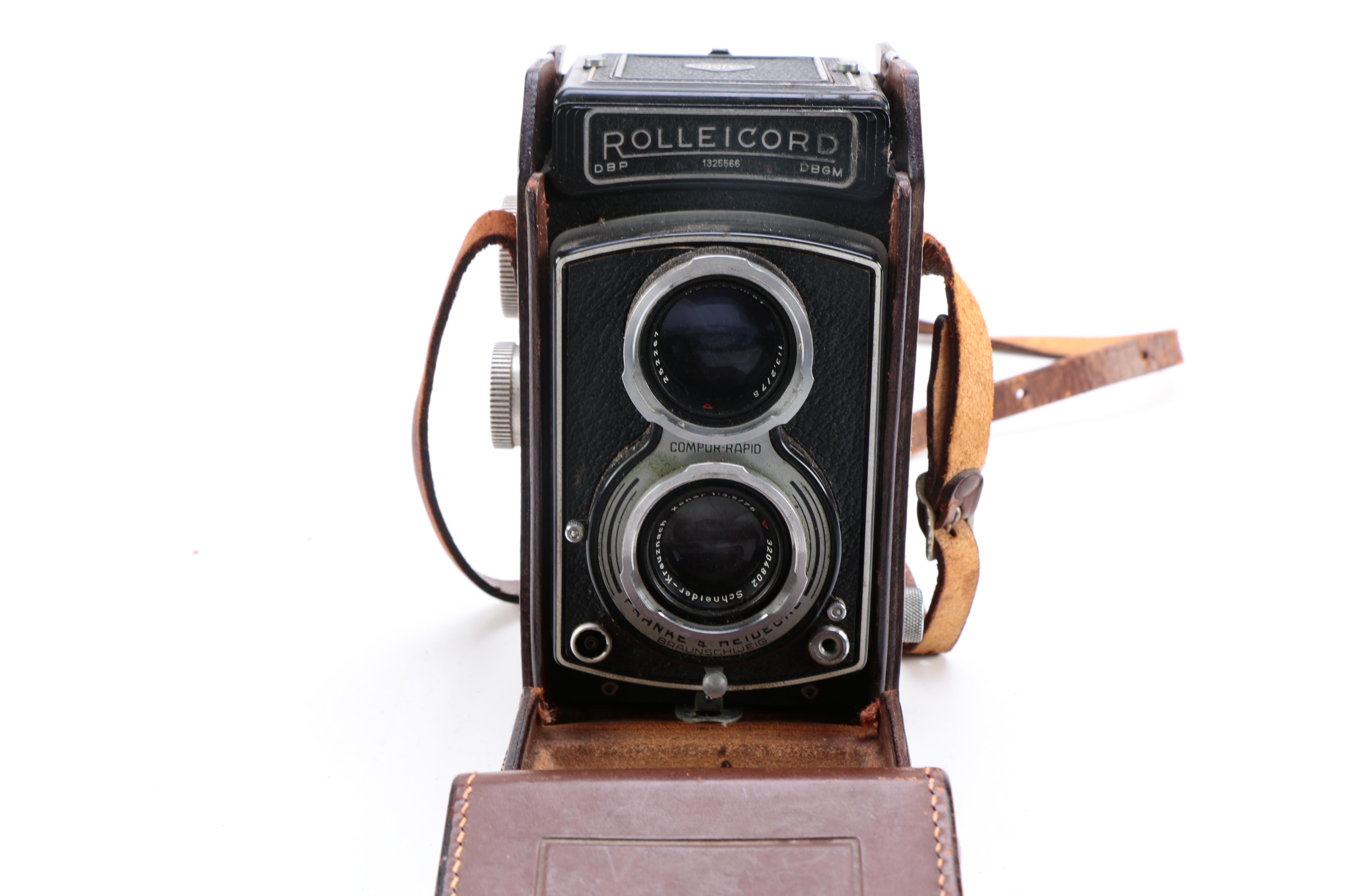 Vintage Rolleicord Camera and Leather Case