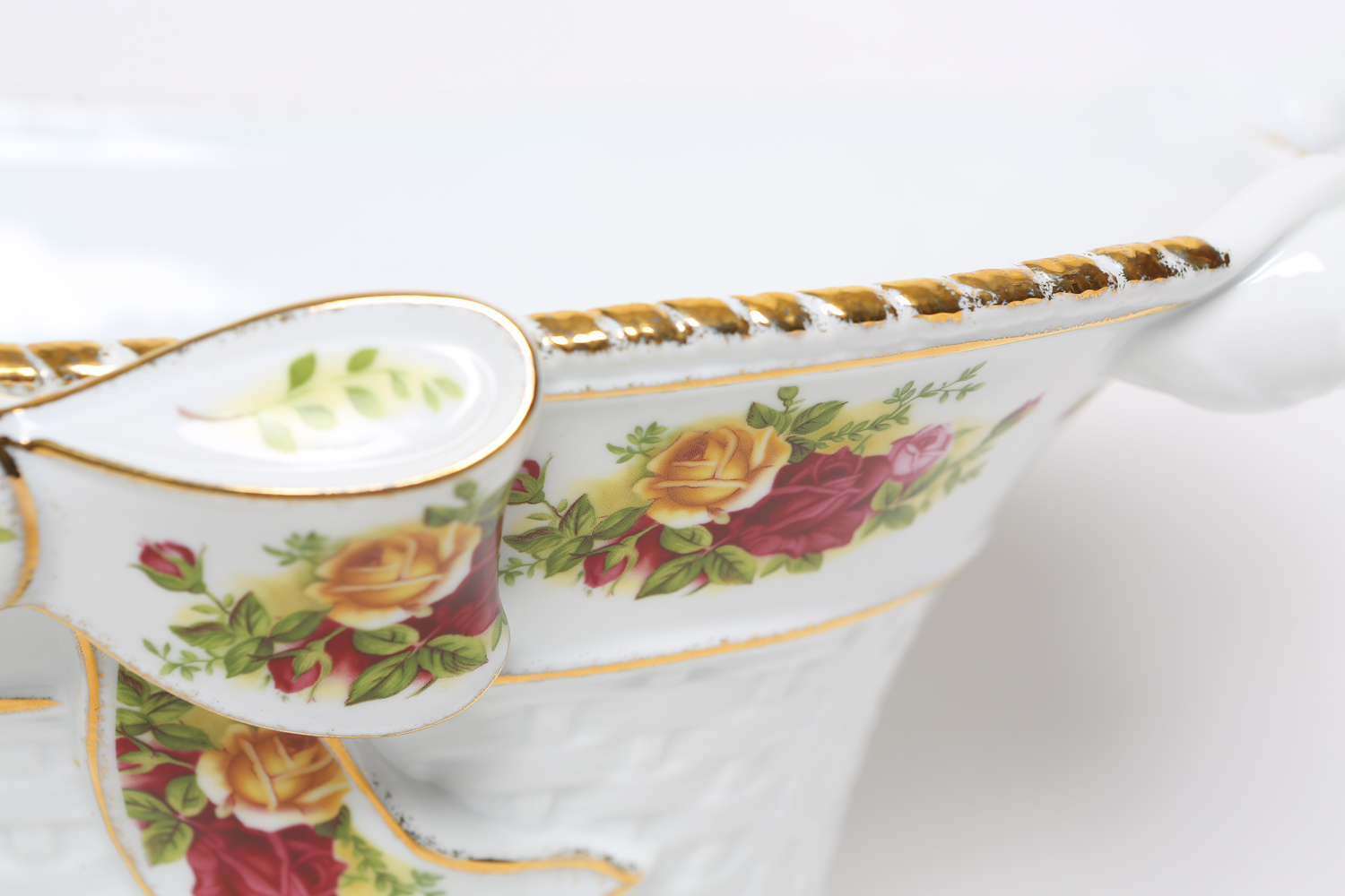 Vintage Royal Albert "Old Country Roses" Bowl Centerpiece