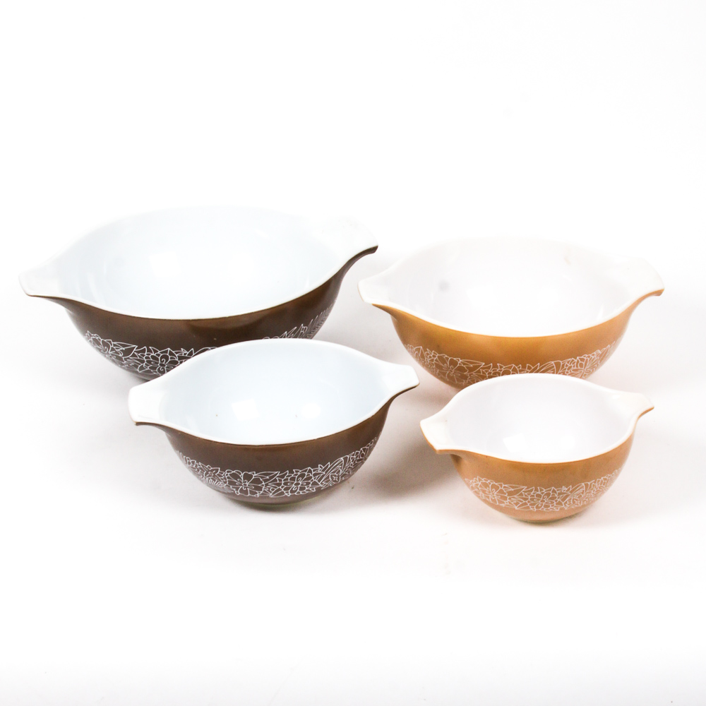 Vintage Pyrex Bowls with Handles EBTH