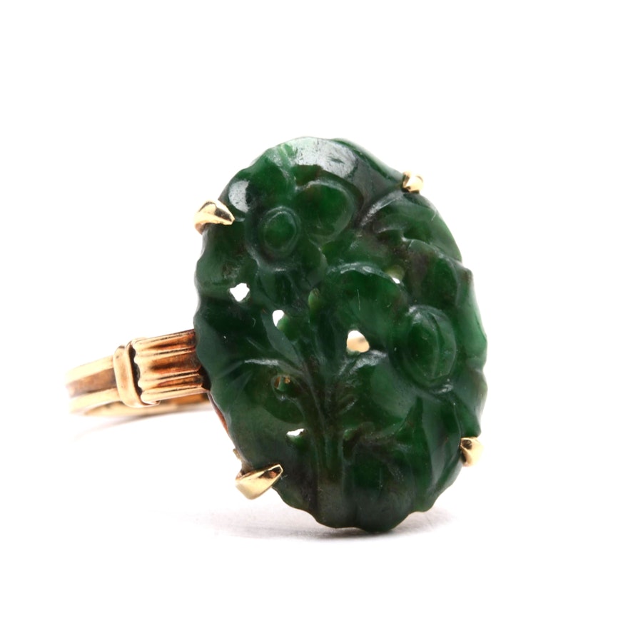 Vintage Carved Jadeite Ring in 14K Yellow Gold Setting