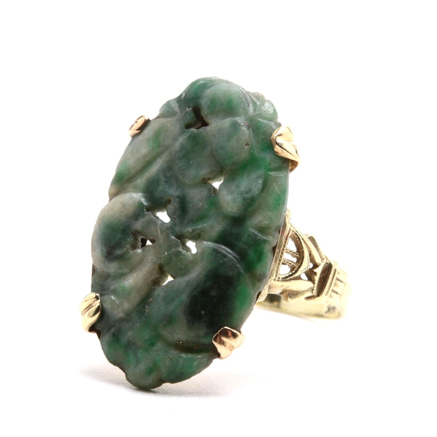 Vintage Carved Jadeite Ring in 14K Yellow Gold Setting