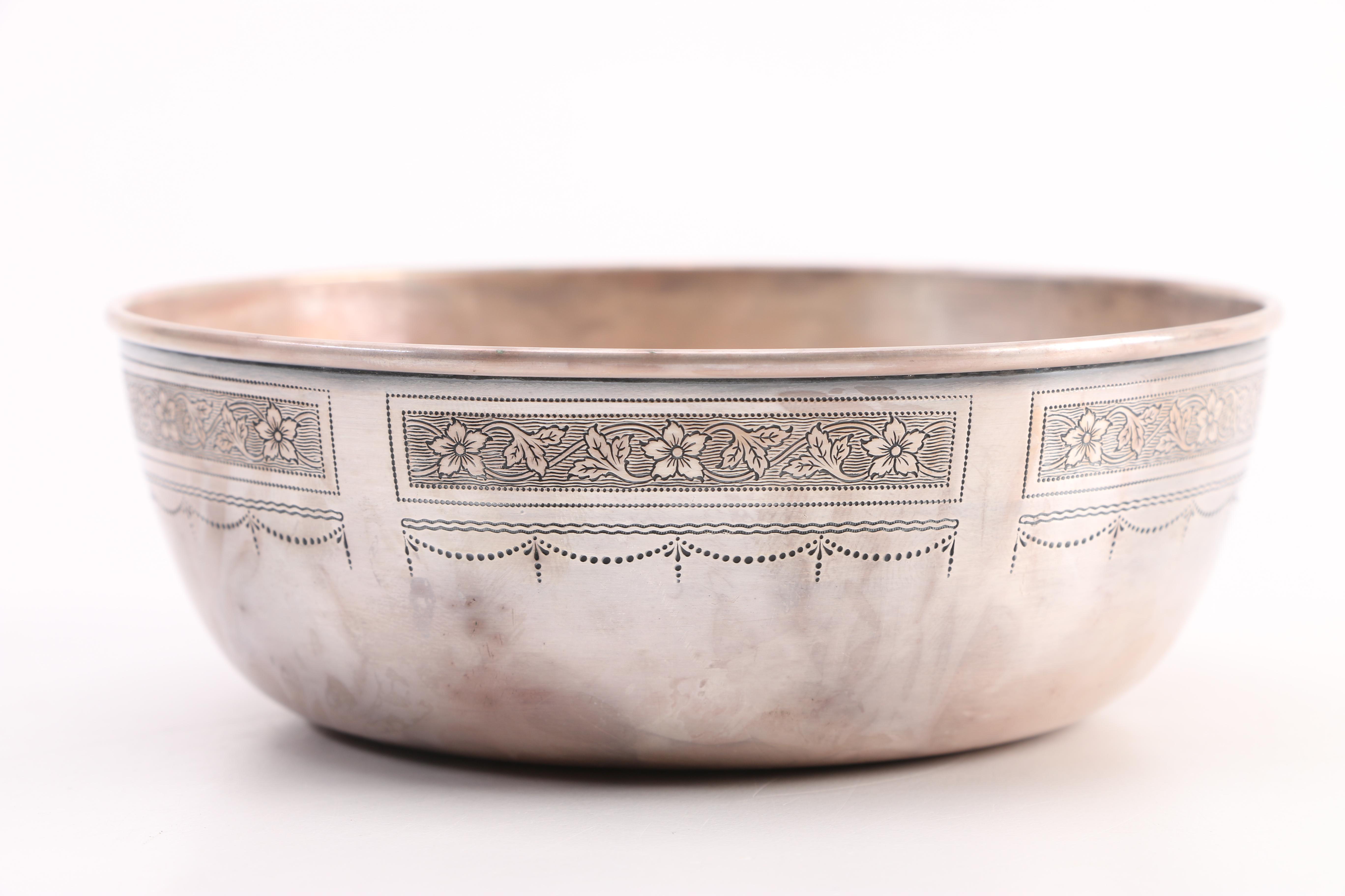 Art Deco Baby Feeding Set Community Plate and Napier Silver Plate With Bakelite Handles