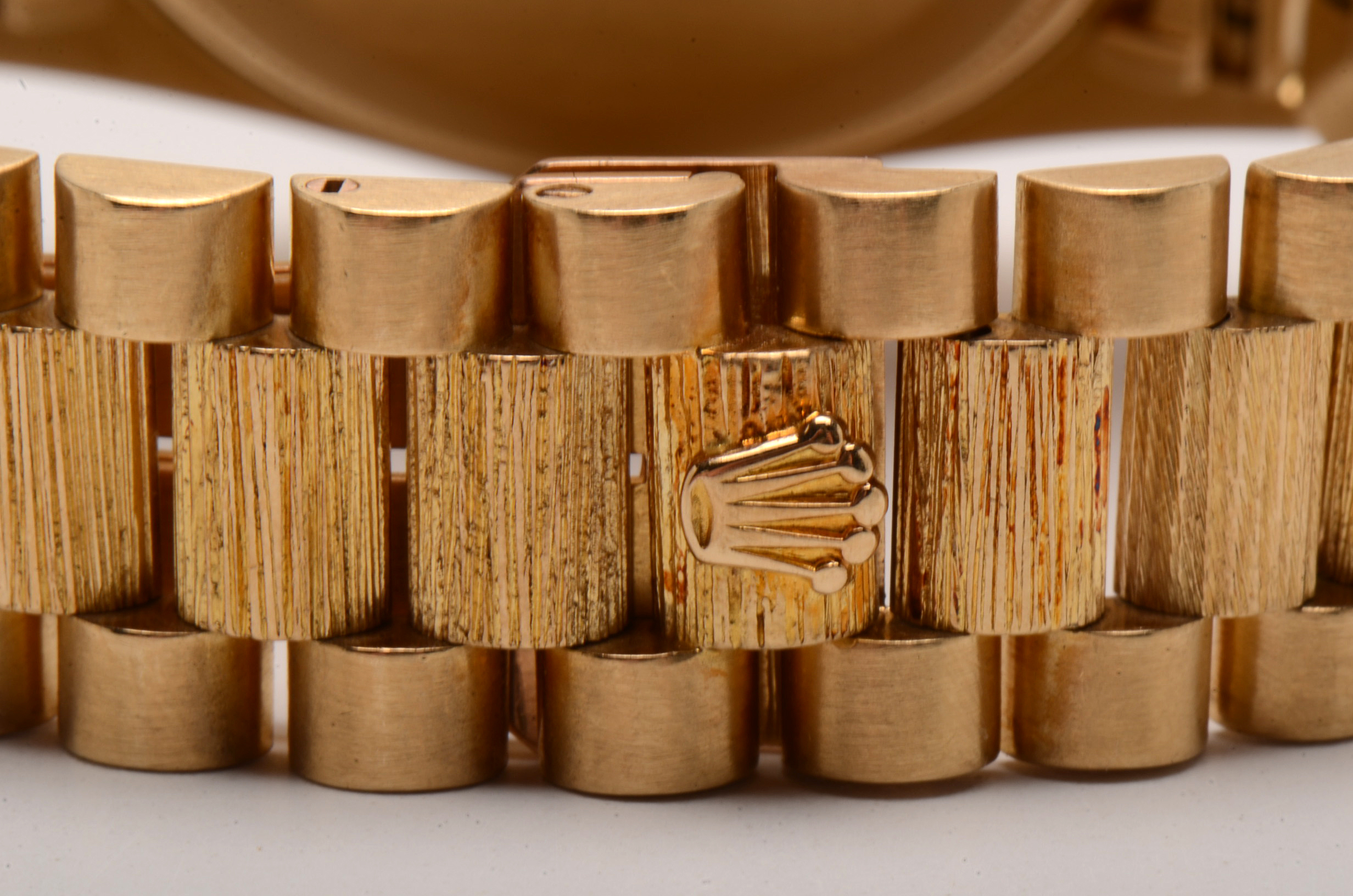 Vintage Rolex Day-Date 18K Yellow Gold Diamond Bezel Watch