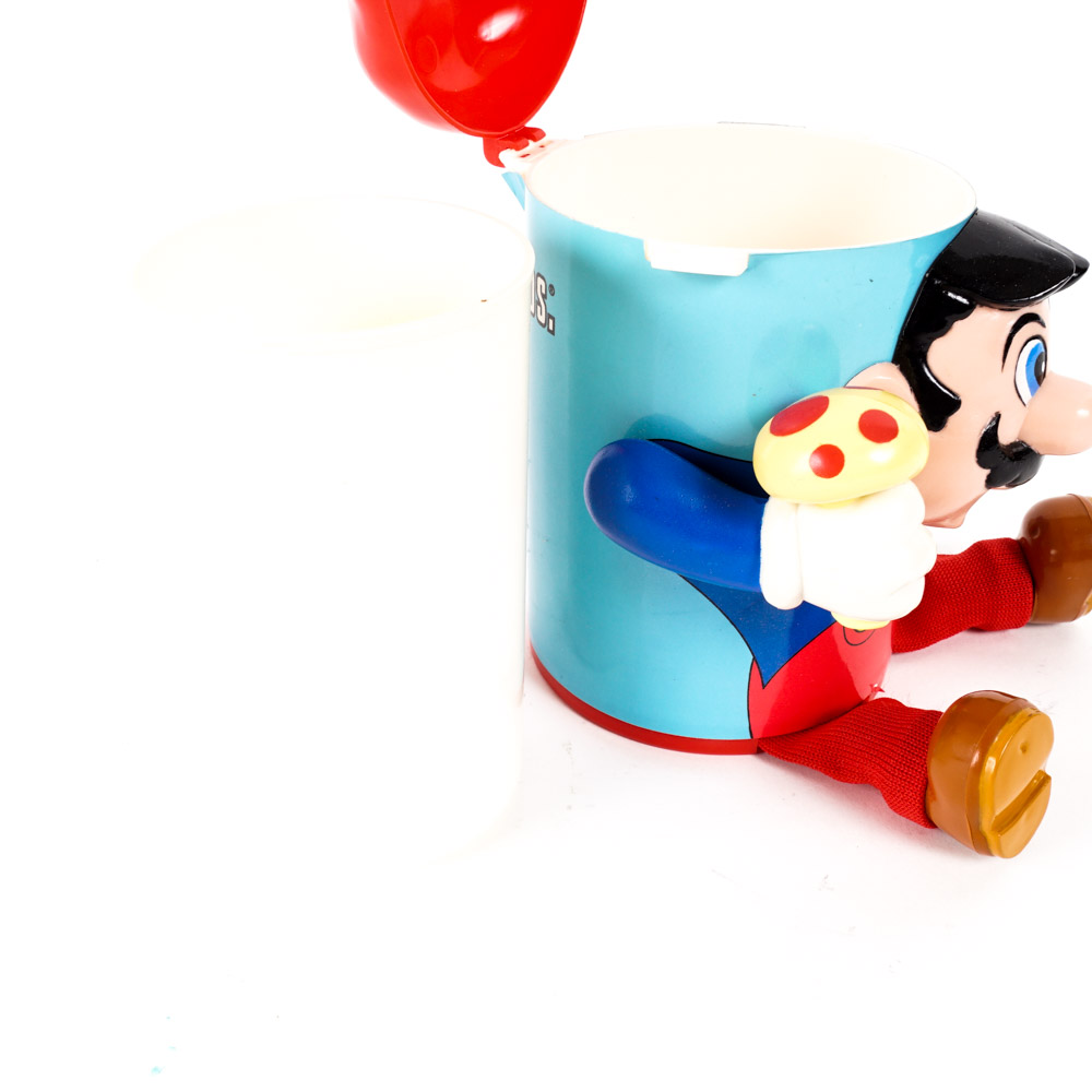 1989 Super Mario Bros. "Puppet Kooler" by Nintendo