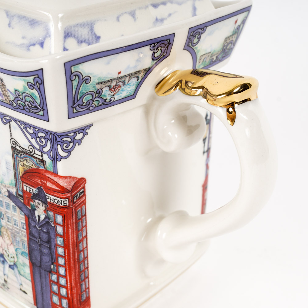 James Sadler "Best of British" Piccadilly Teapot