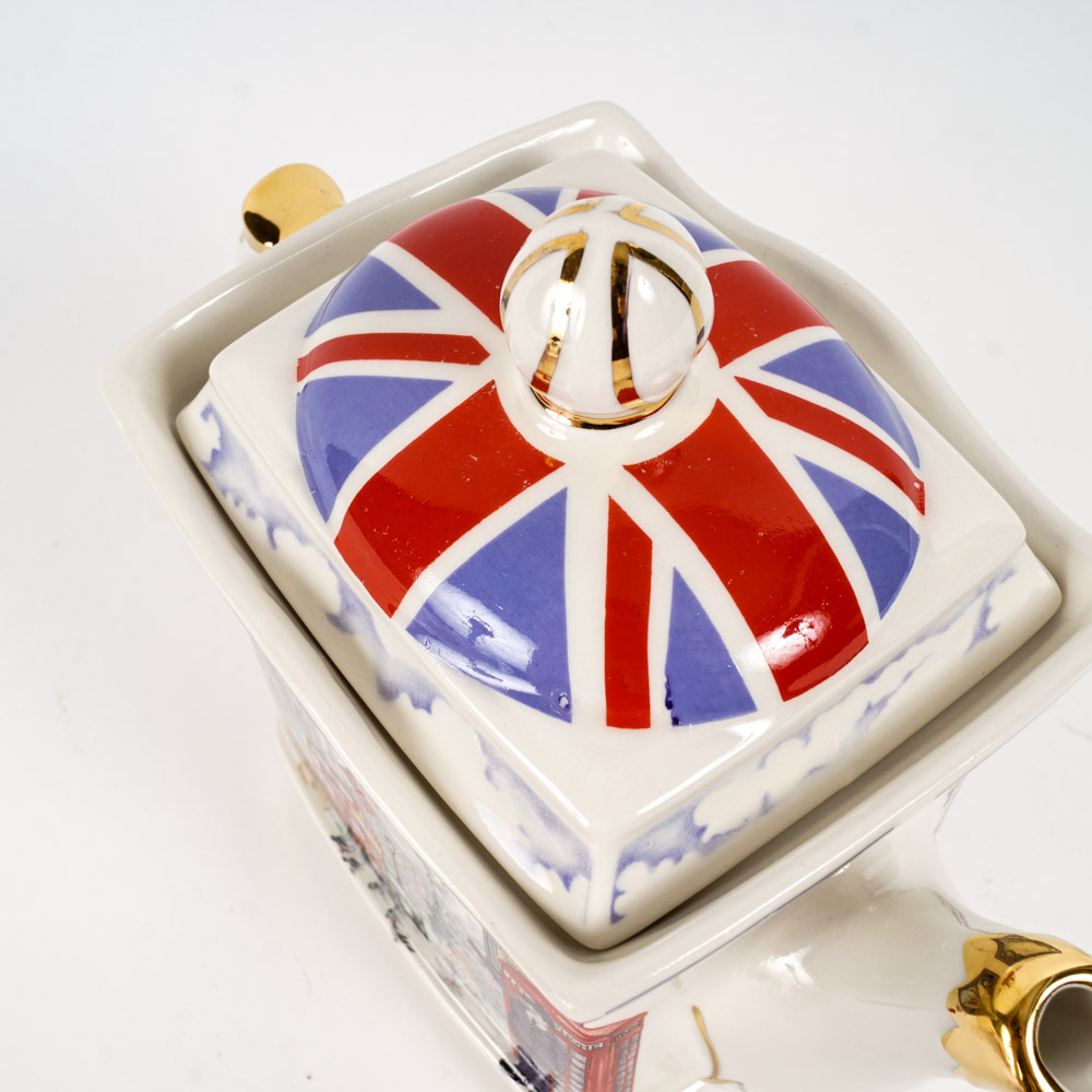 James Sadler "Best of British" Piccadilly Teapot
