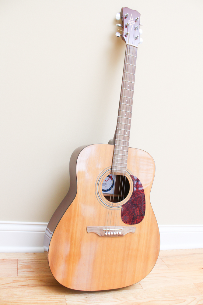 Alvarez Regent Acoustic Guitar