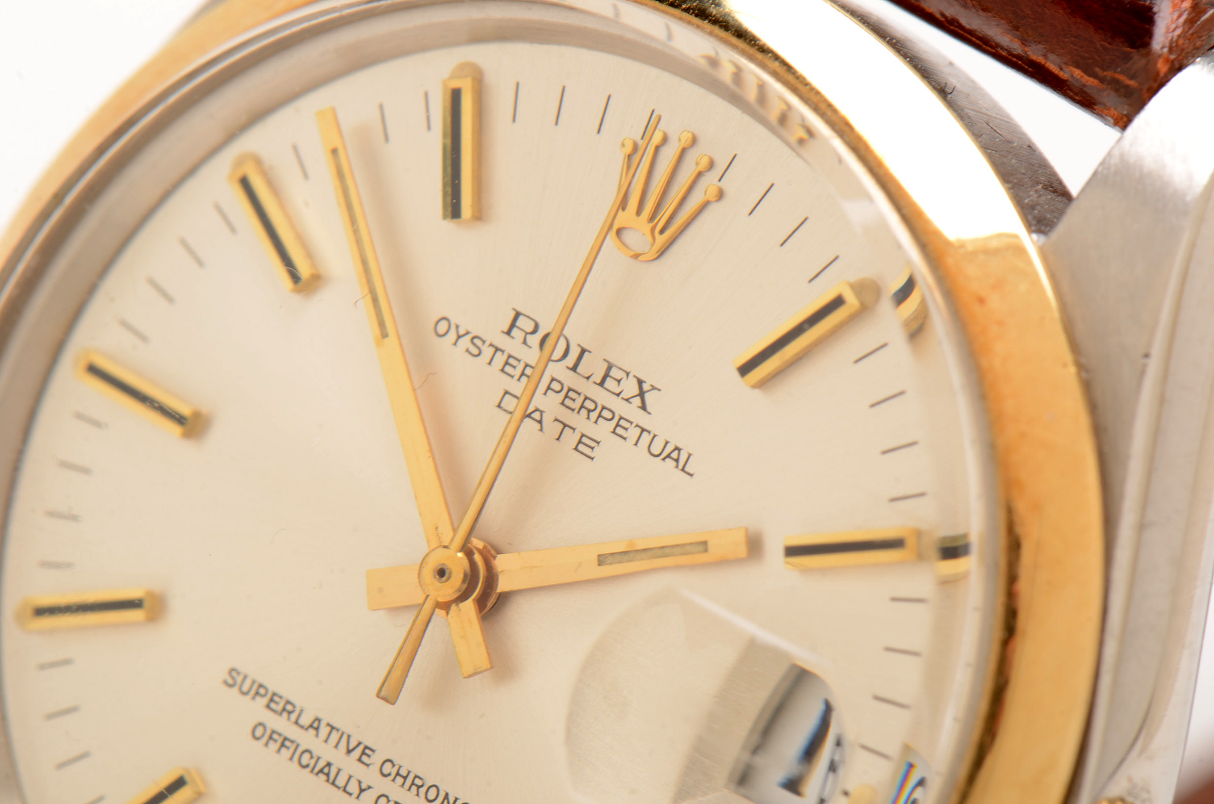 Vintage Rolex Date 18K Yellow Gold Bezel Watch