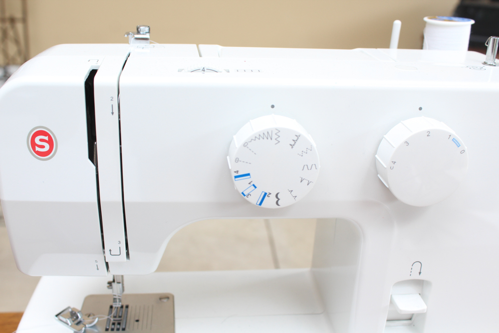 Singer Sewing Machine Promise 1409