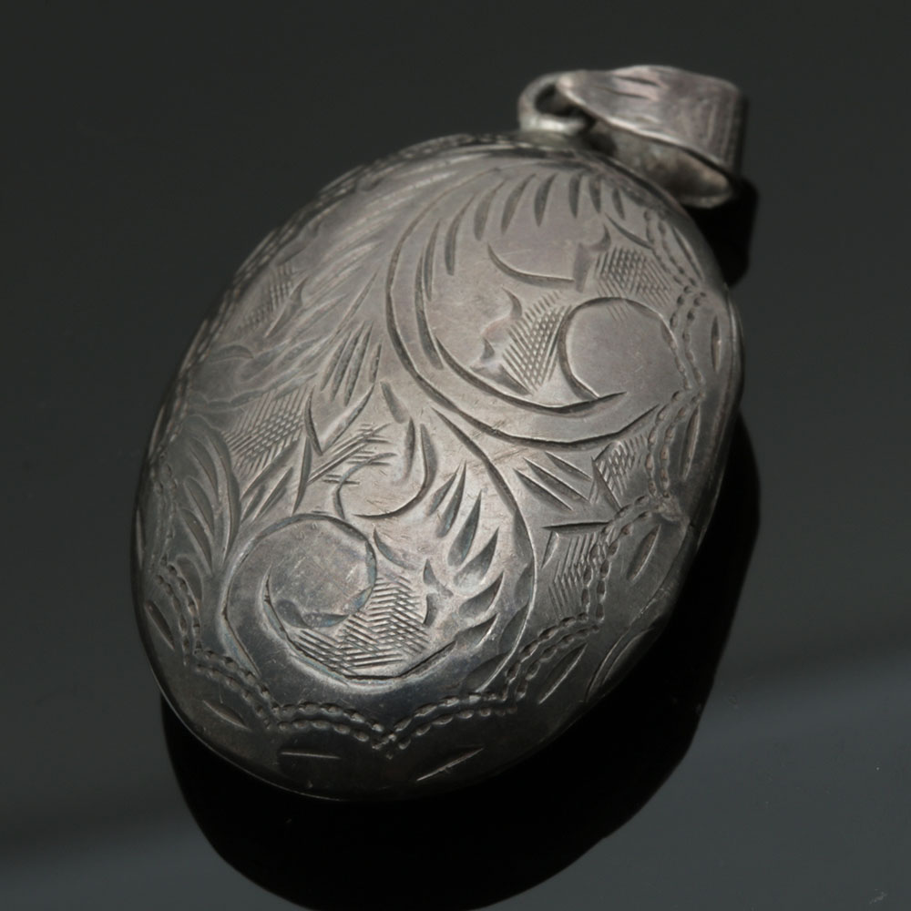 Assortment of Sterling Silver Jewelry Including Shell Cameo Brooches