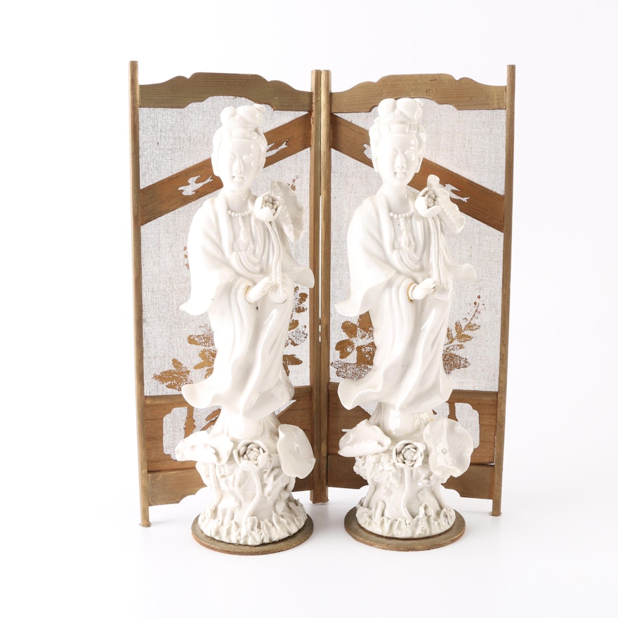 Pair of Chinese Guanyin Porcelain Figurines With Wooden Screen